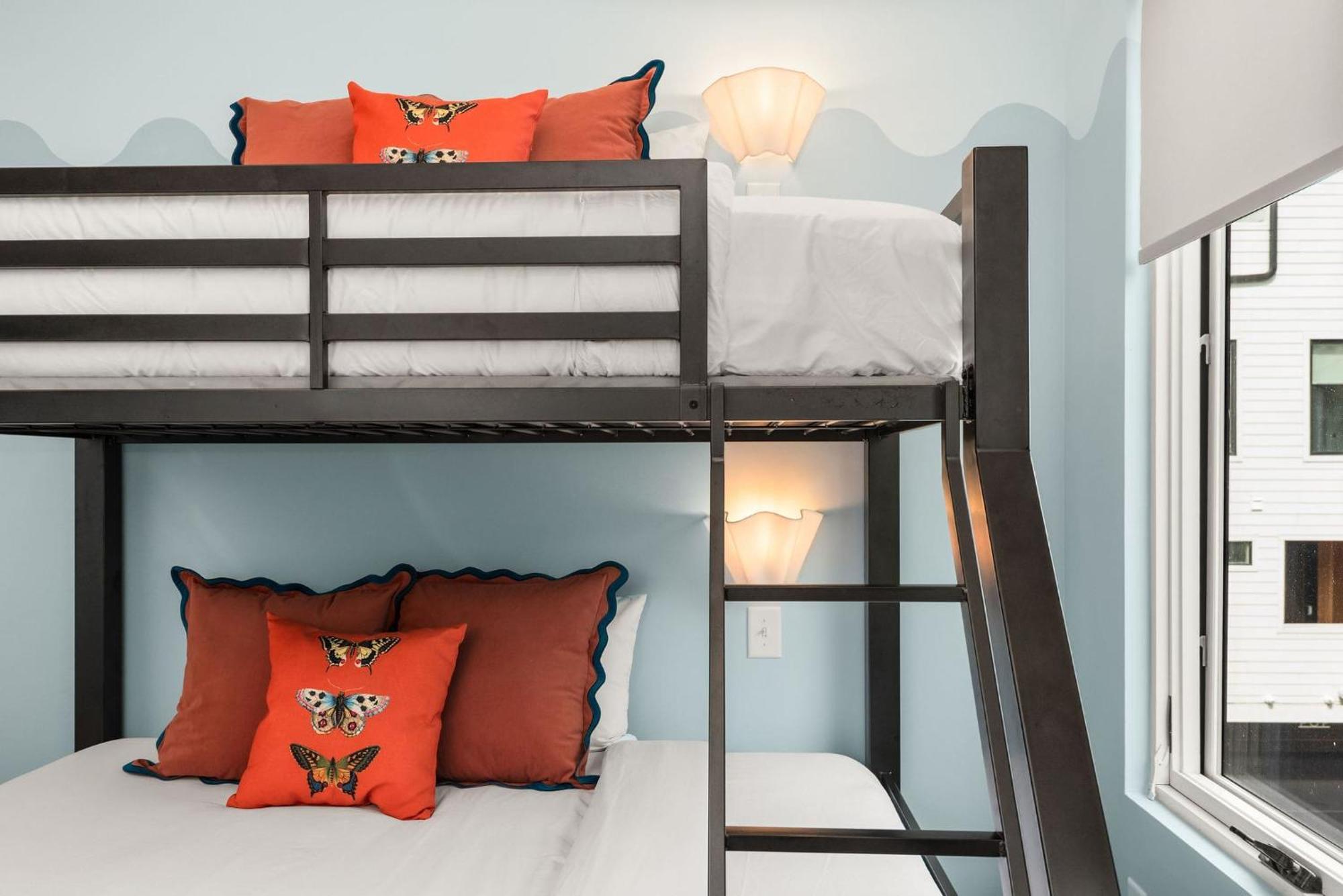 Play At 8th & Argyle Elite Vacation Spot * Nashville