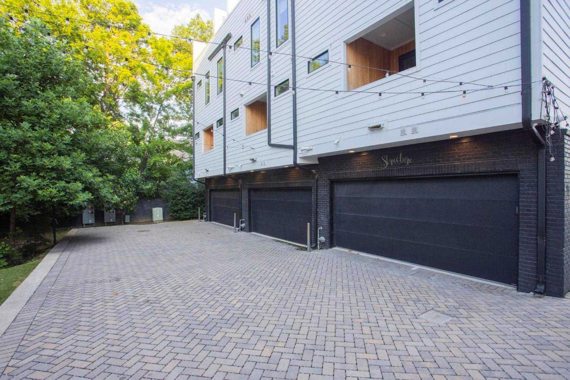 Structure At 8th Argyle Elite Nash Vacation Spot *