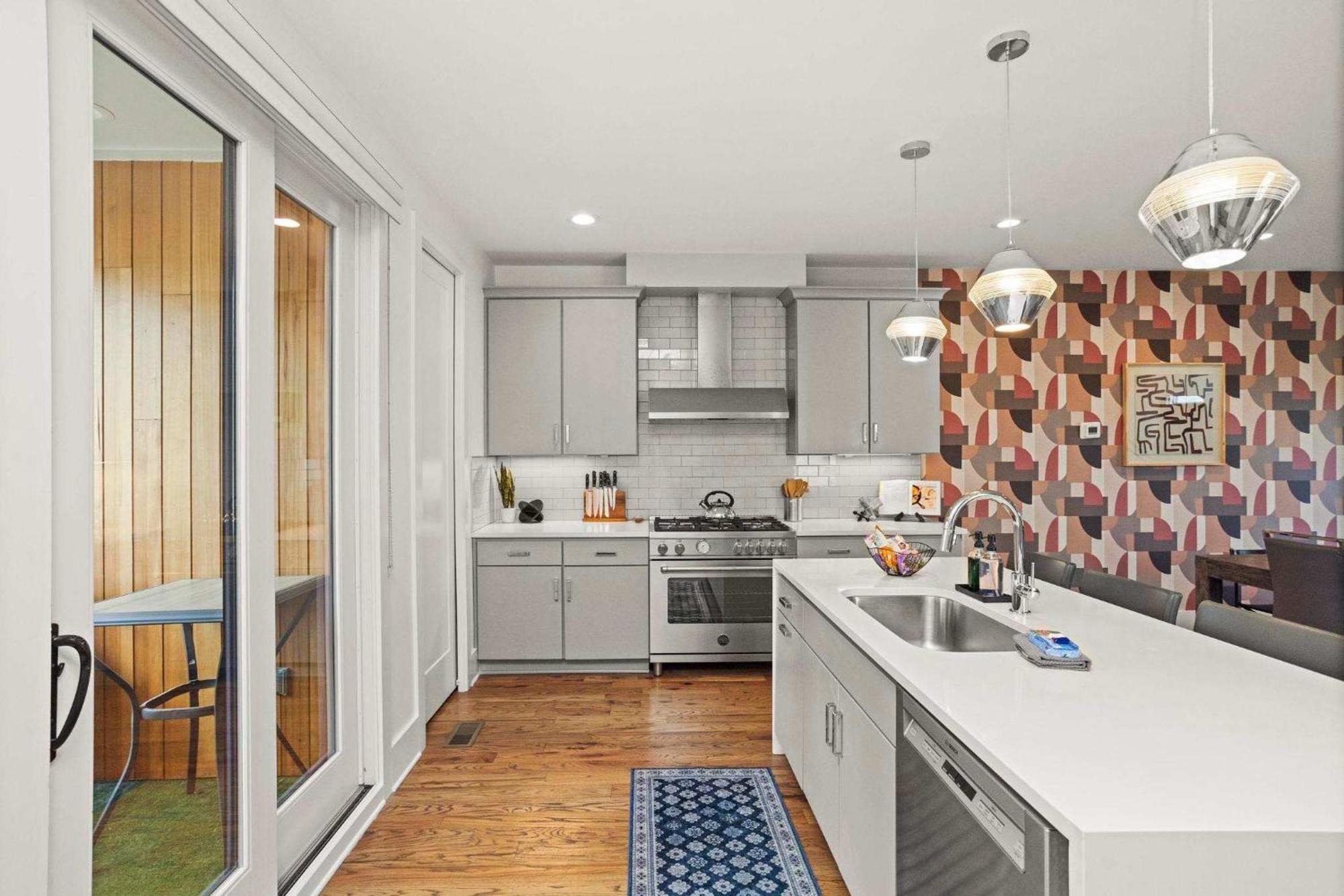 Structure At 8th Argyle Elite Nash Vacation Spot * Nashville