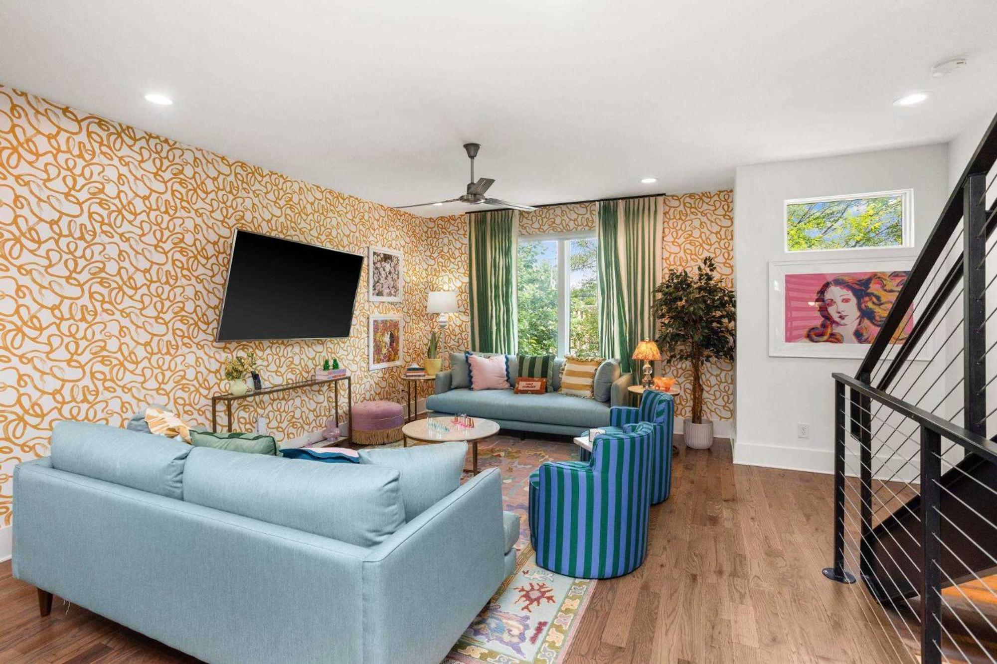 Play At 8th & Argyle Elite Vacation Spot Nashville