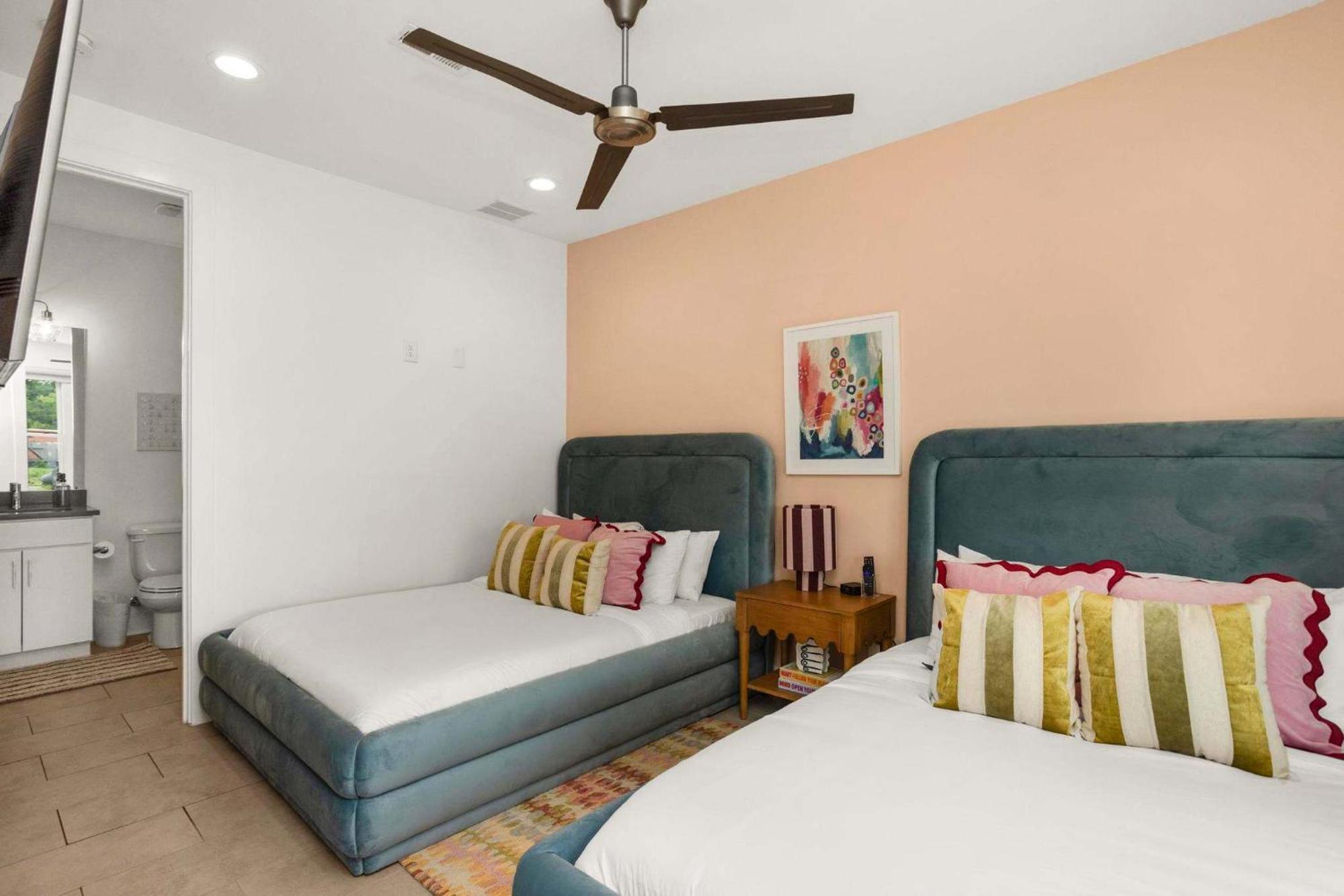 Holiday home Play At 8th & Argyle Elite Vacation Spot