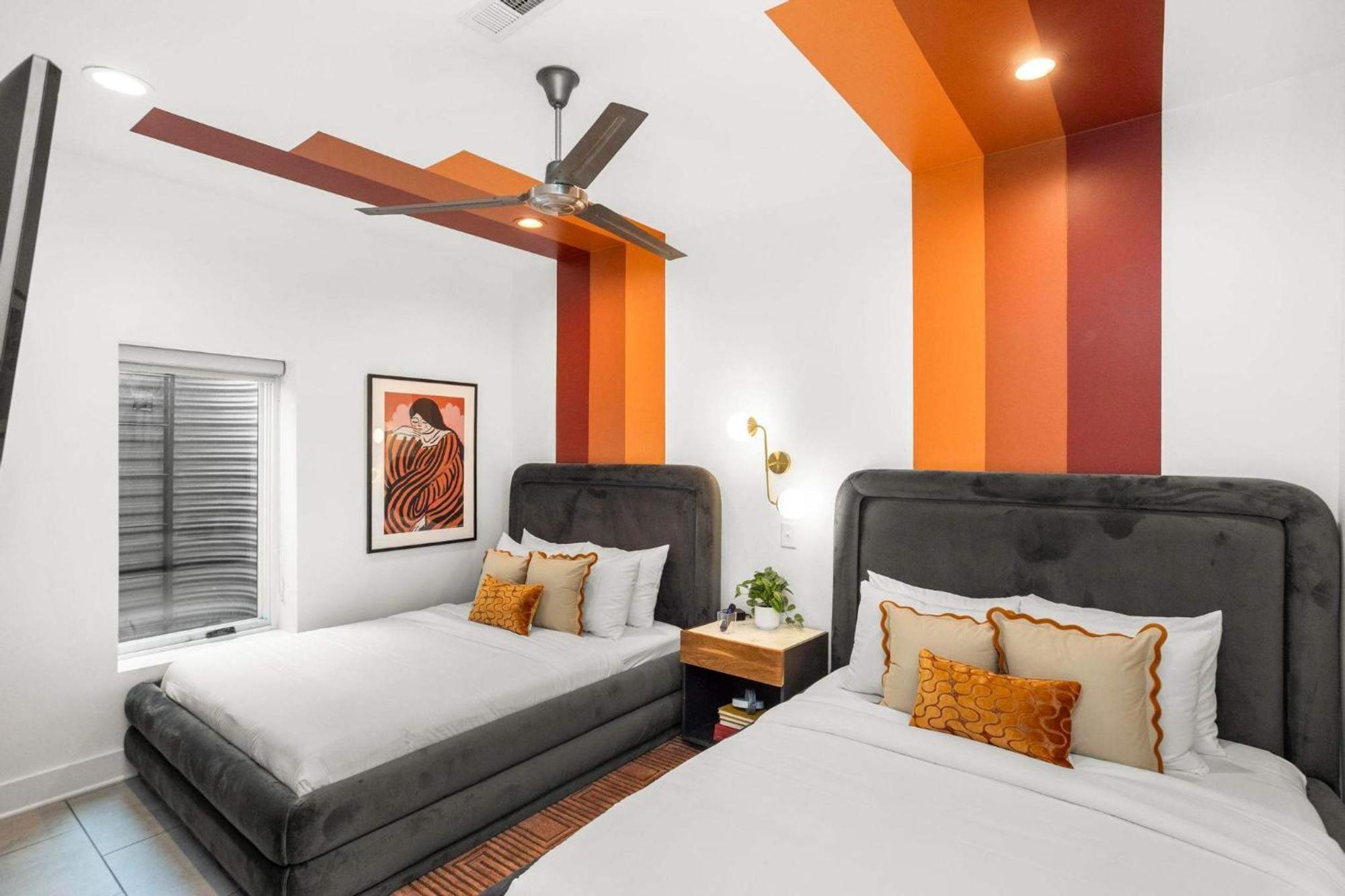 Holiday home Walk To Music Food Comedy - Vibe At 8th & Argyle