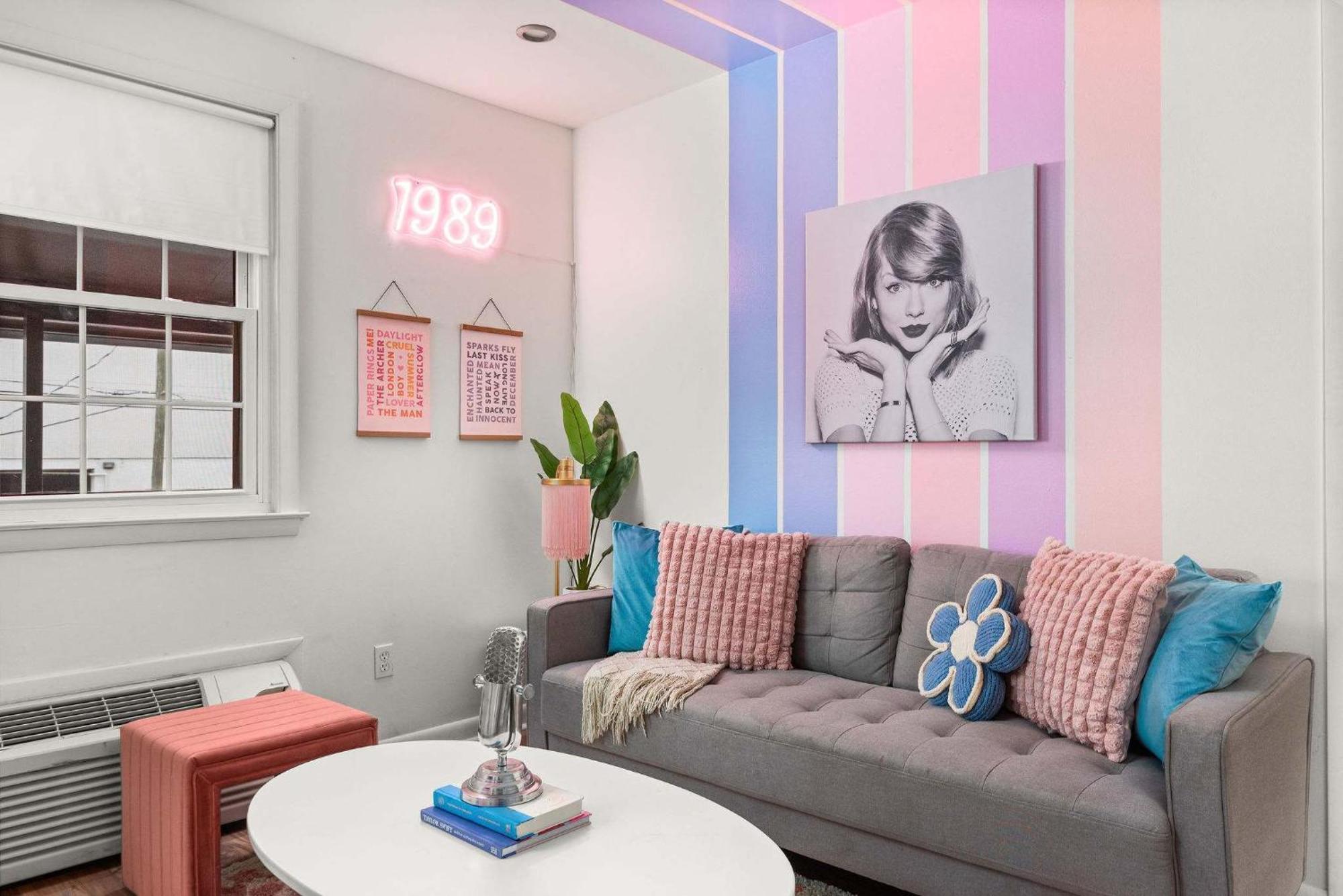 The Swiftie Taylor Themed Oasis In Midtown Apartment