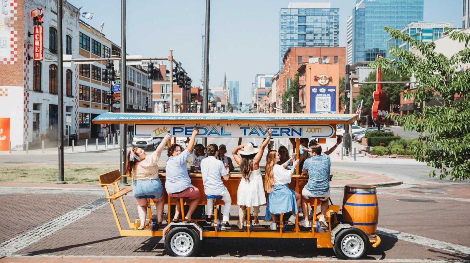 Location Walk To Midtown Bars And Restaurants