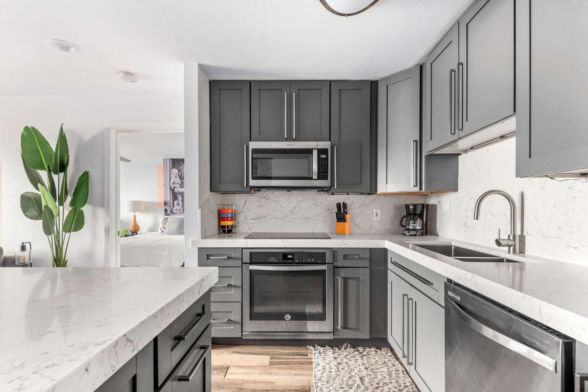 Location Walk To Midtown Bars And Restaurants * Nashville