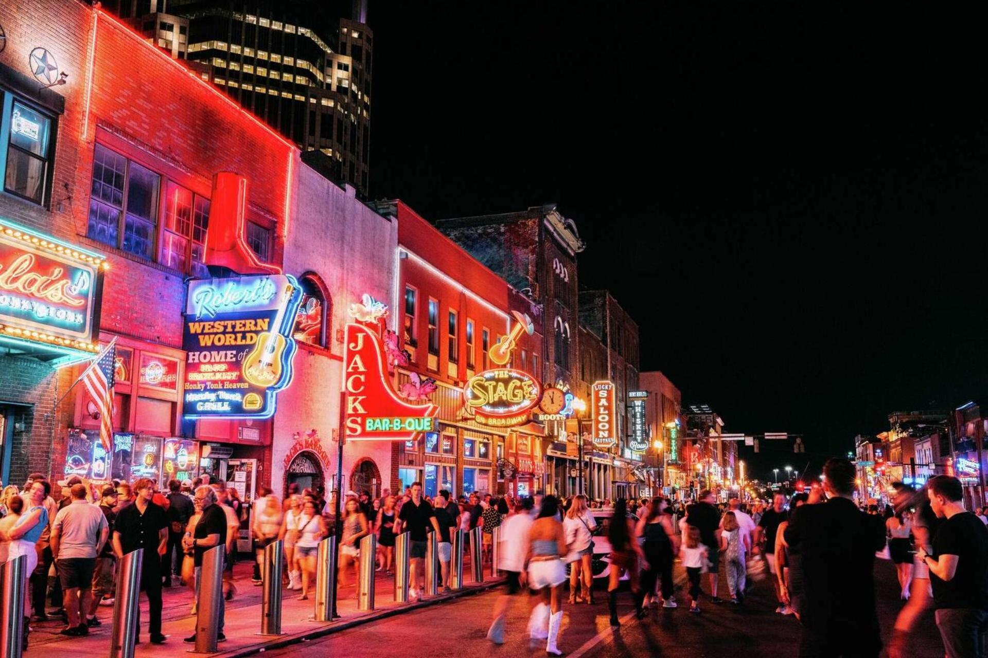 Location Walk To Midtown Bars And Restaurants Nashville
