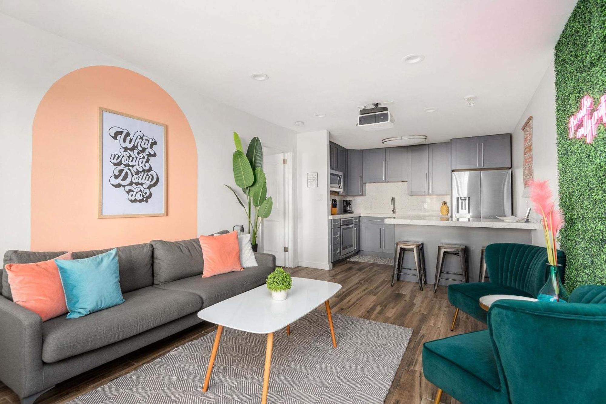 Location Walk To Midtown Bars And Restaurants * Nashville