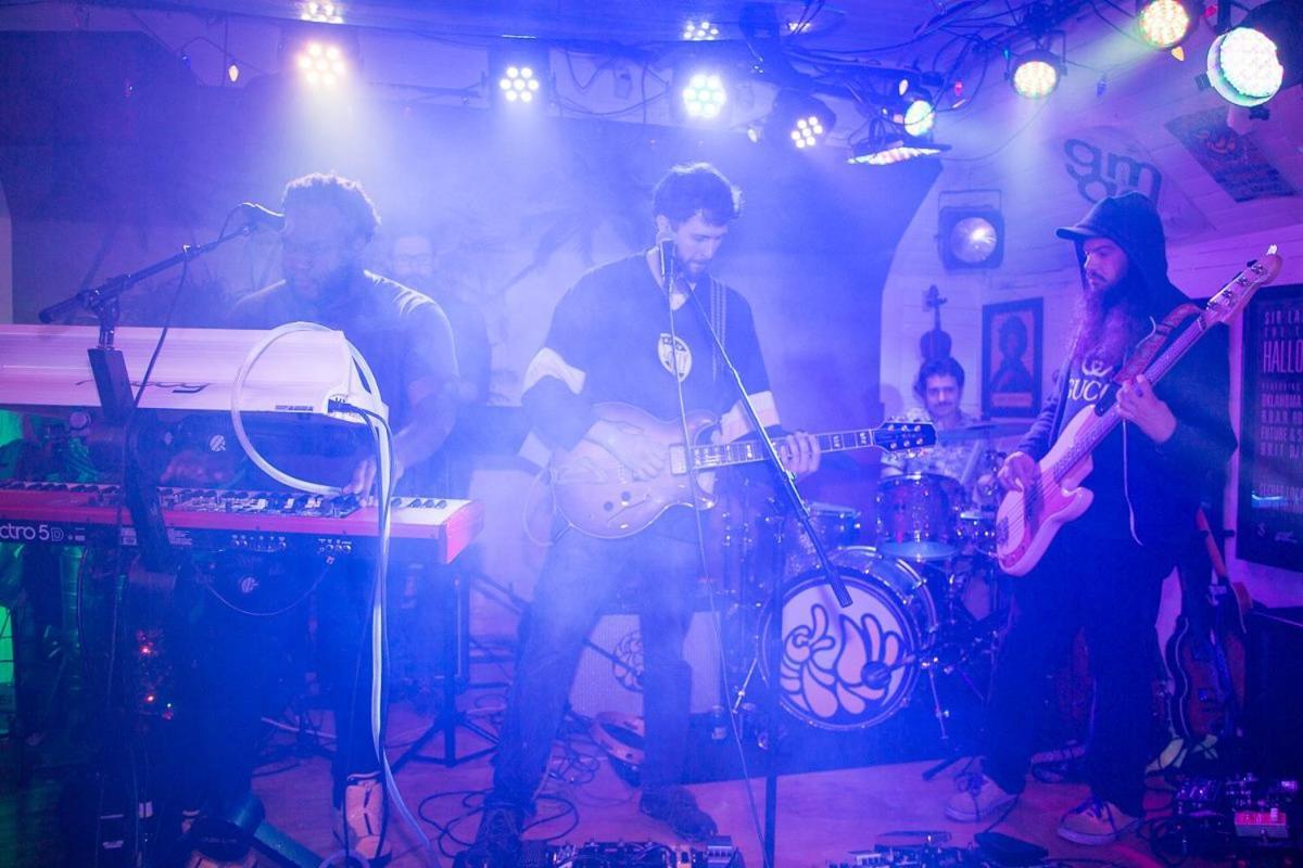 The Magnolia Mansion 6 Minutes To Broadway On 4 Acres