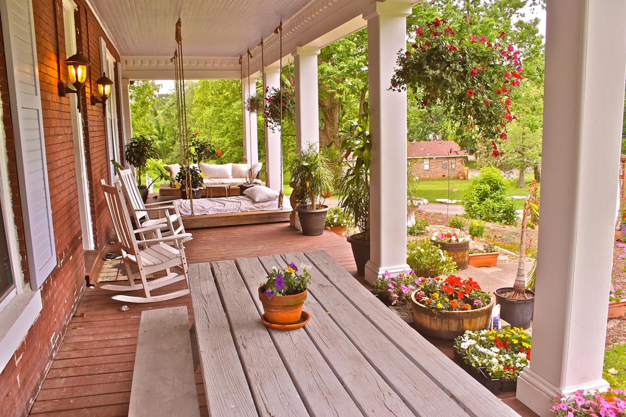 The Magnolia Mansion 6 Minutes To Broadway On 4 Acres Holiday home *