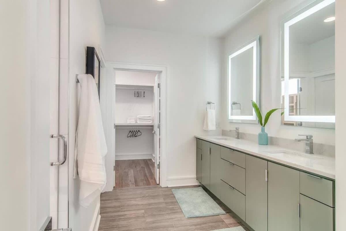 Holiday home Daydream At The Gulch - Rooftop Movies With A View *