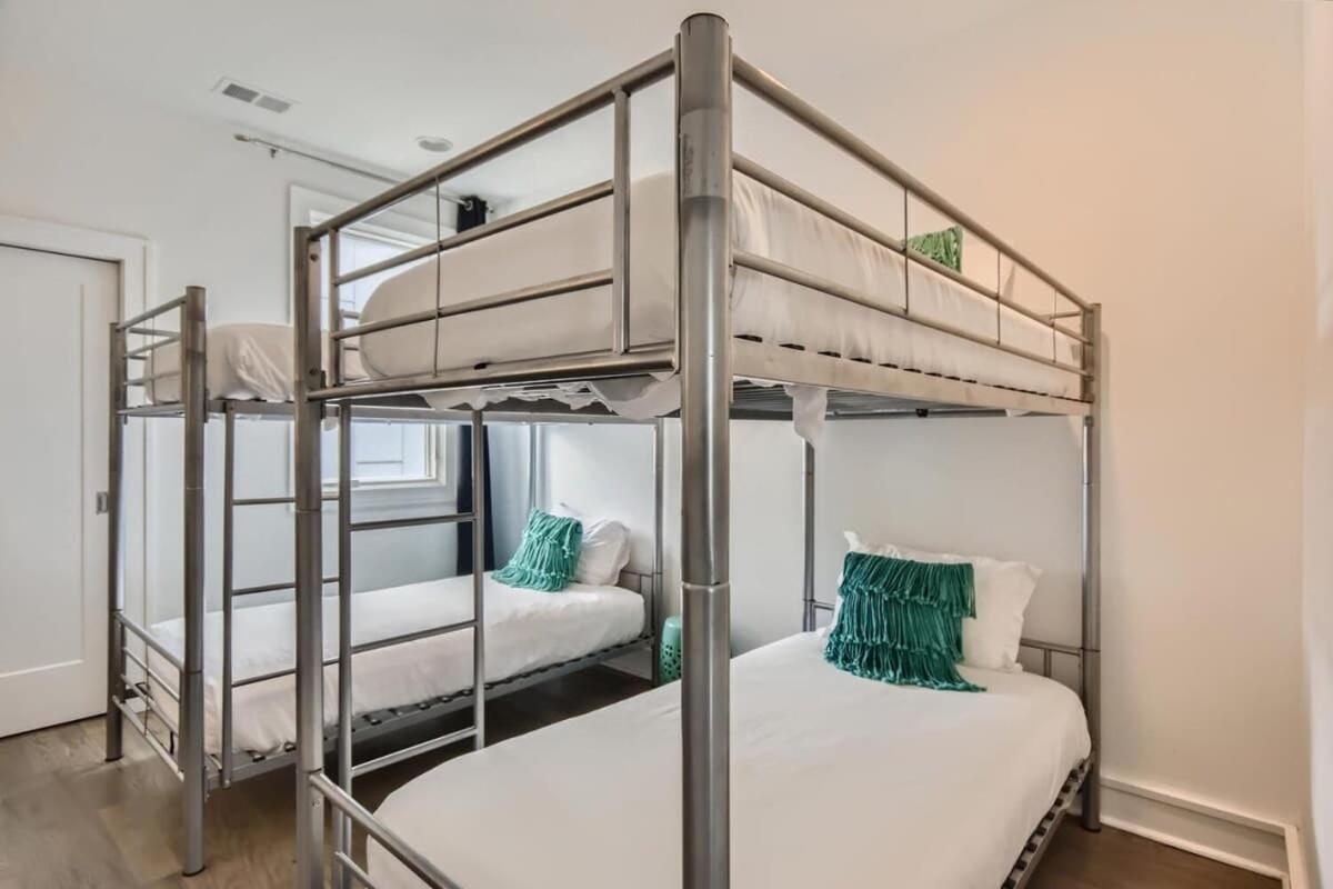 Daydream At The Gulch - Rooftop Movies With A View