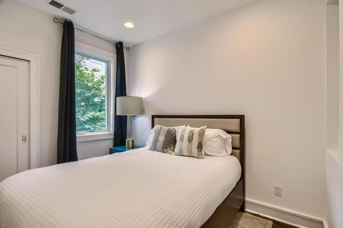 Daydream At The Gulch - Rooftop Movies With A View *