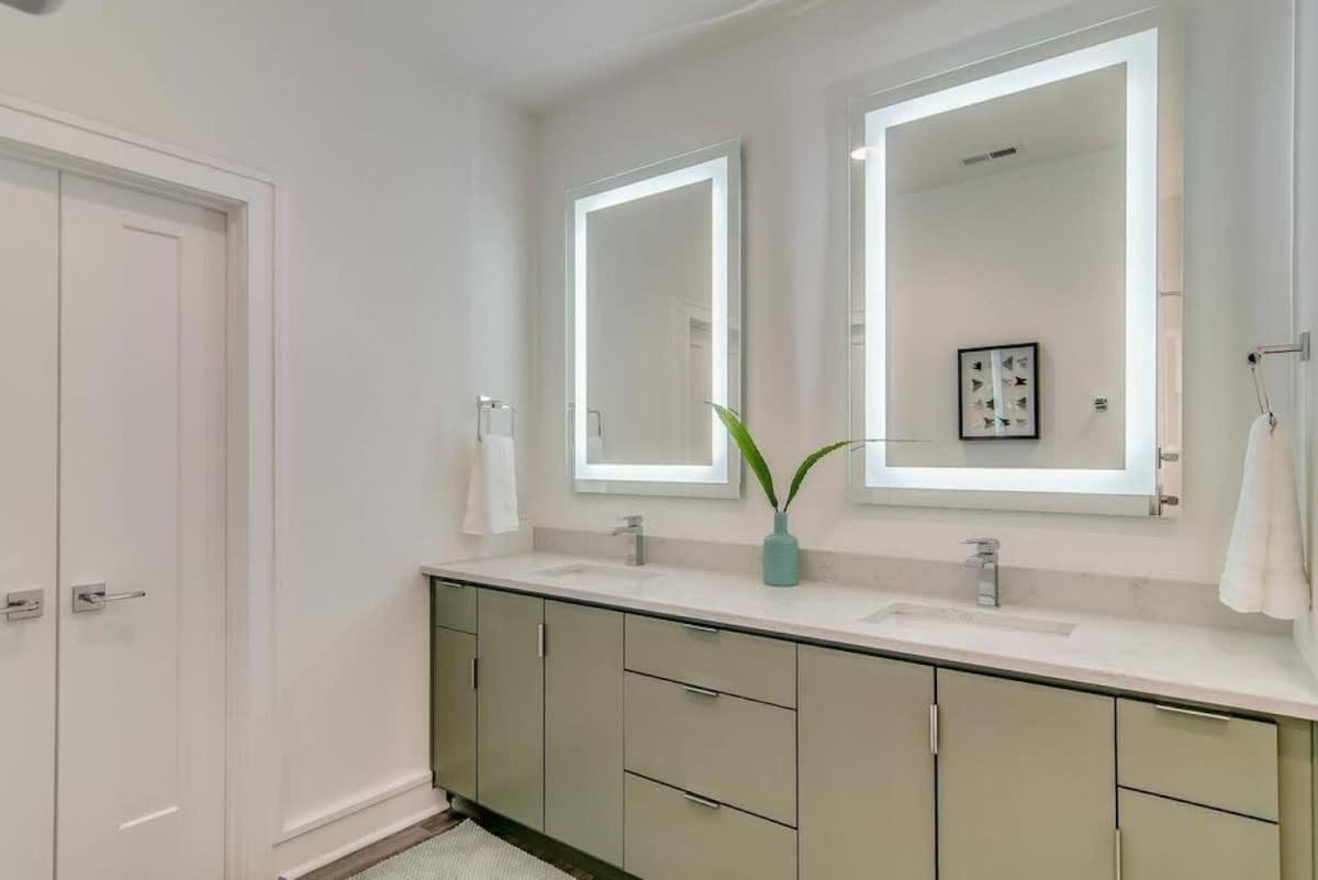 Daydream At The Gulch - Rooftop Movies With A View Holiday home *