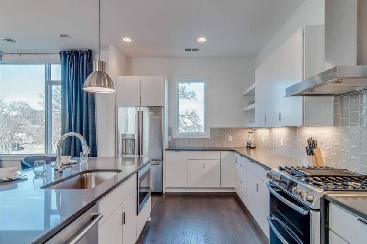 Broadview At The Gulch - Rooftop Lounge With Views Holiday home