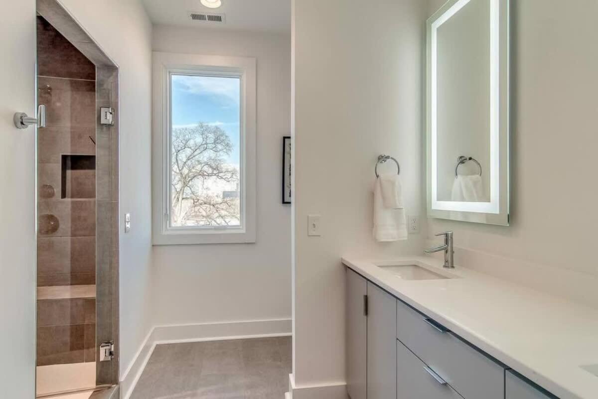 Broadview At The Gulch - Rooftop Lounge With Views Holiday home