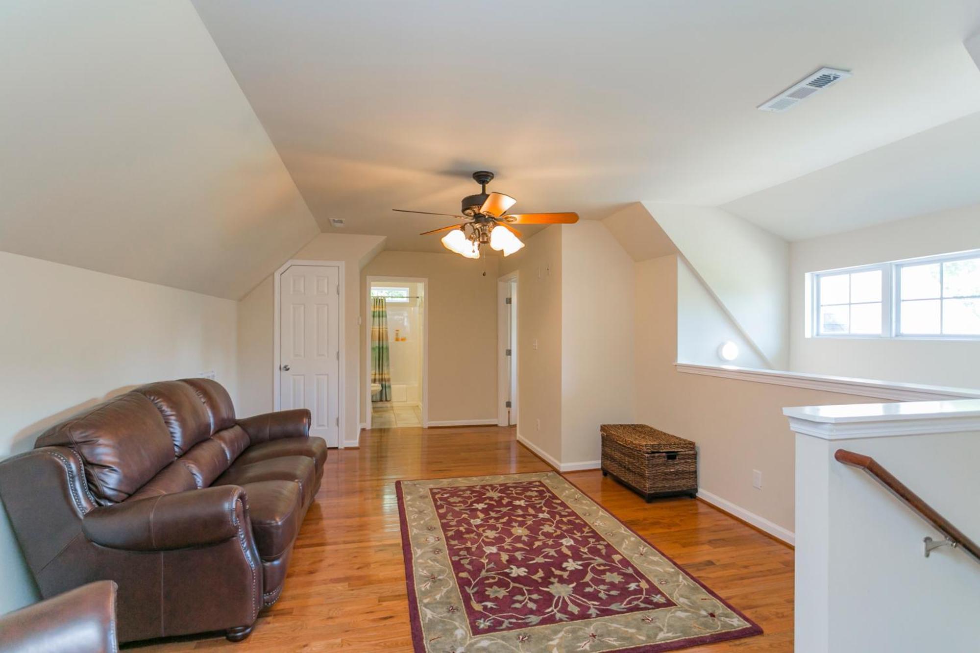 Villa Huge For Groups Near Downtown Nashville