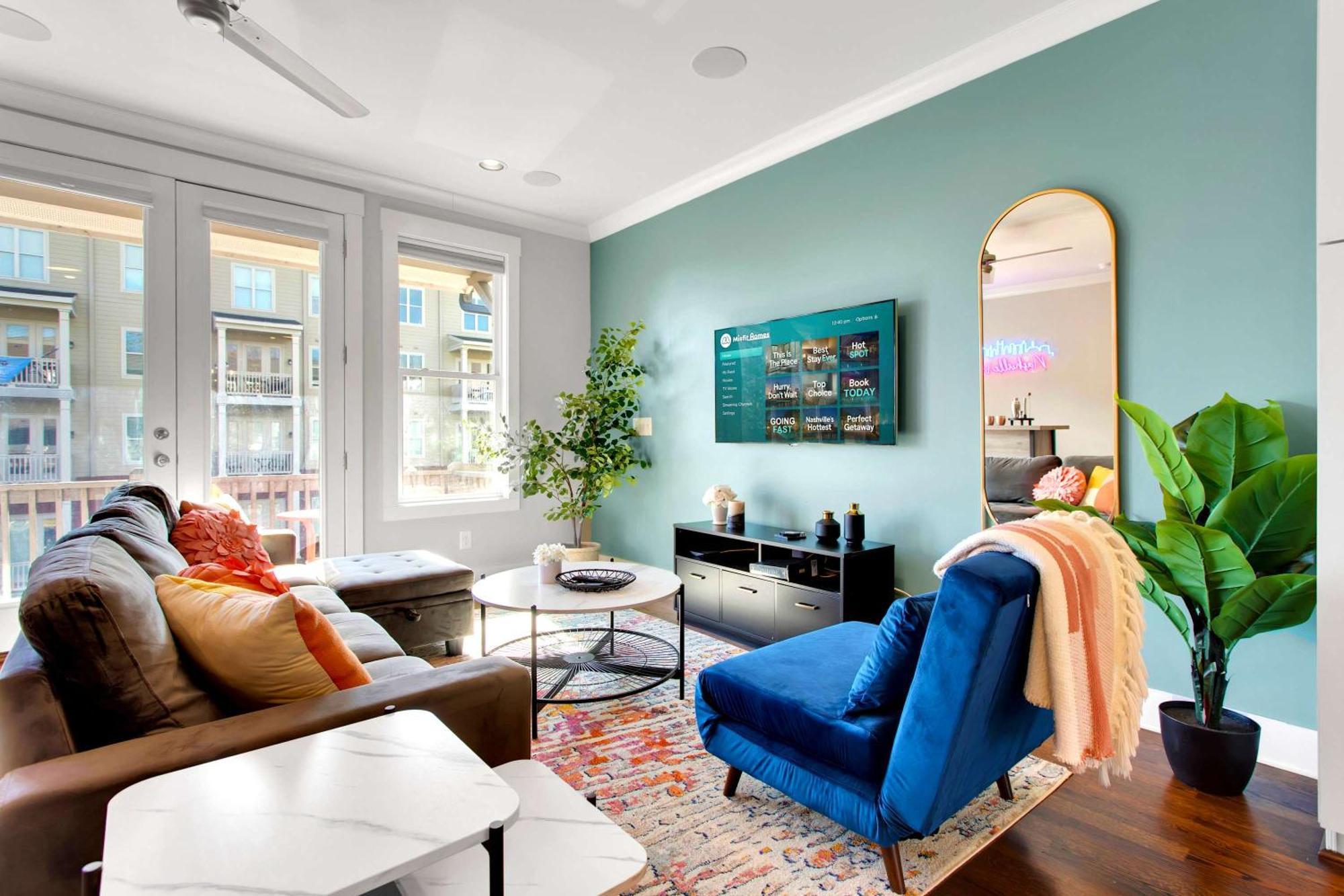 Lux Retreat 12 Beds Games Bar Holiday home Nashville