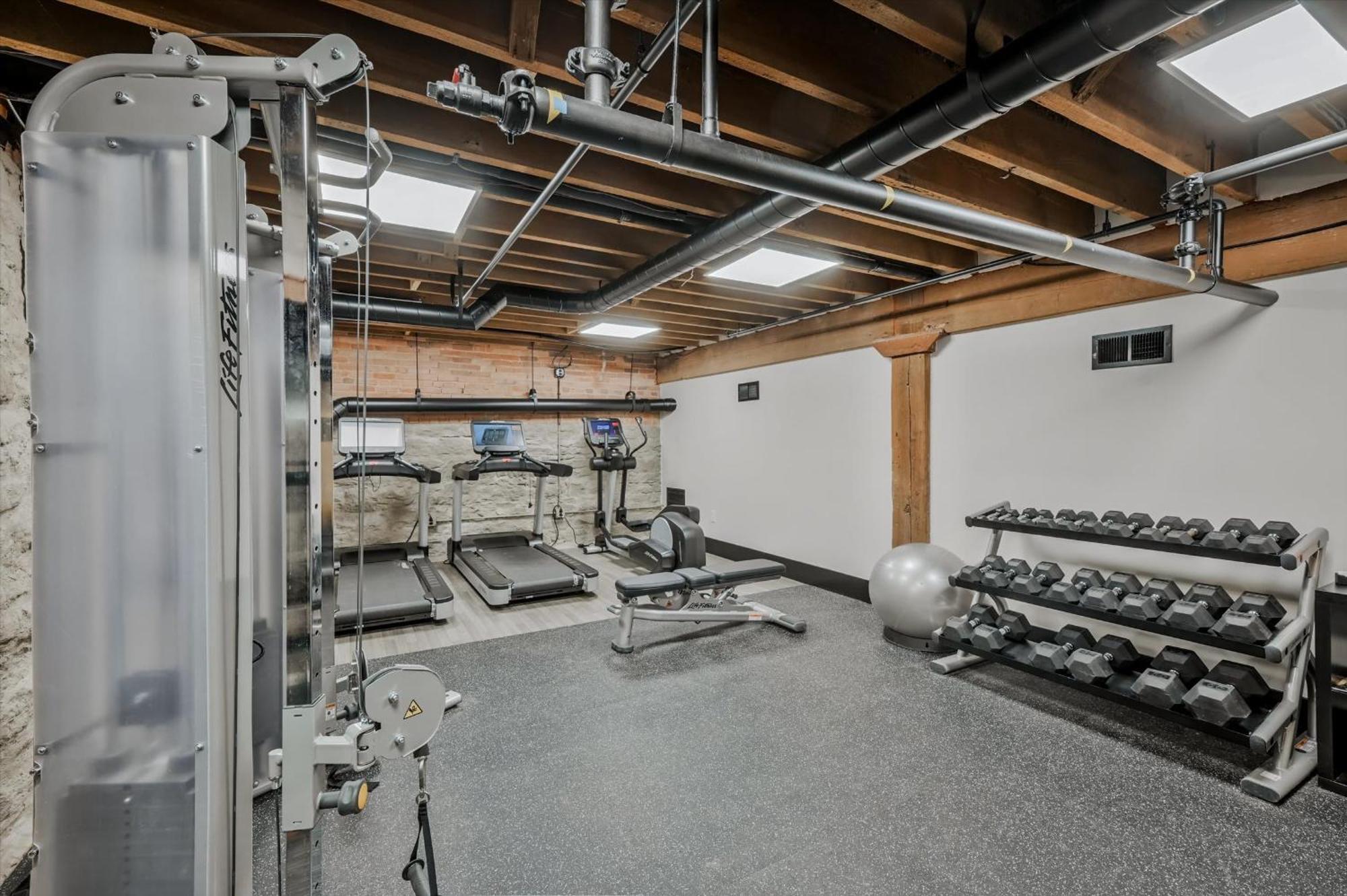 Luxe Loft With Speakeasy Parking And 2 Mi To Broadway Apartment Nashville