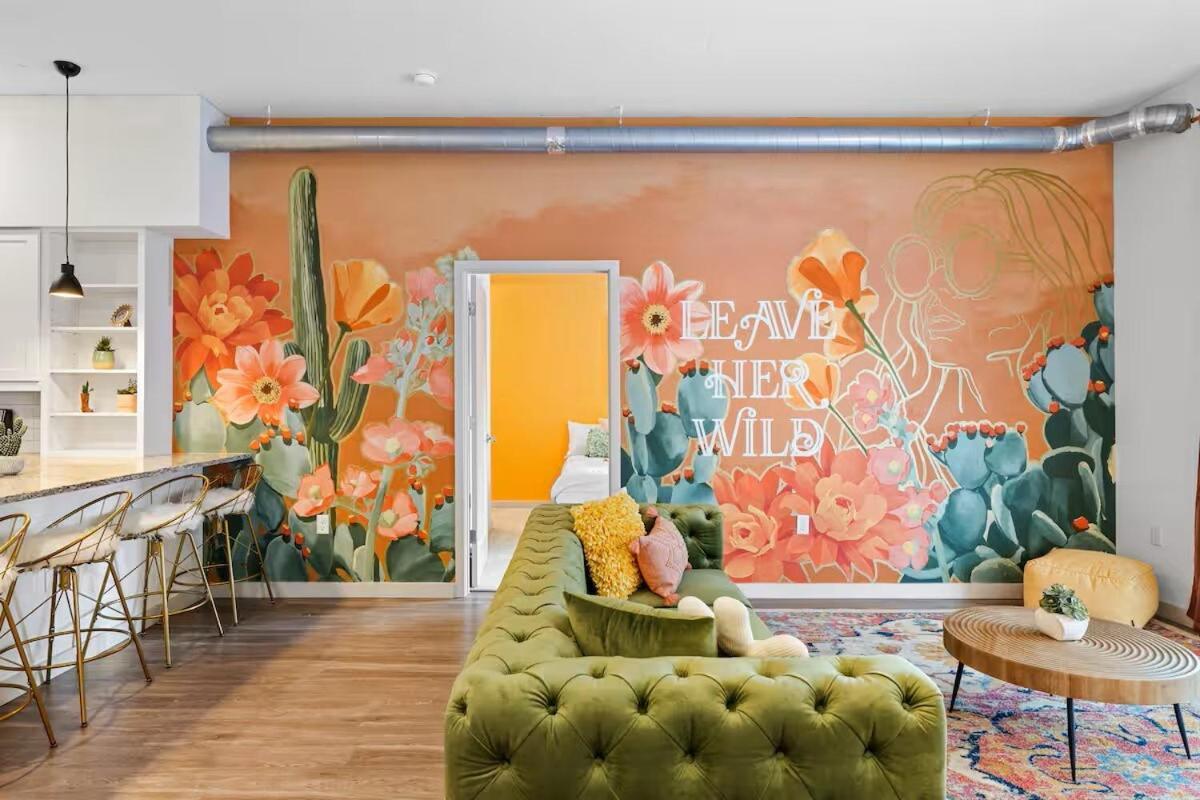 Wild & Chic - Walk To Broadway-rooftop Pool!