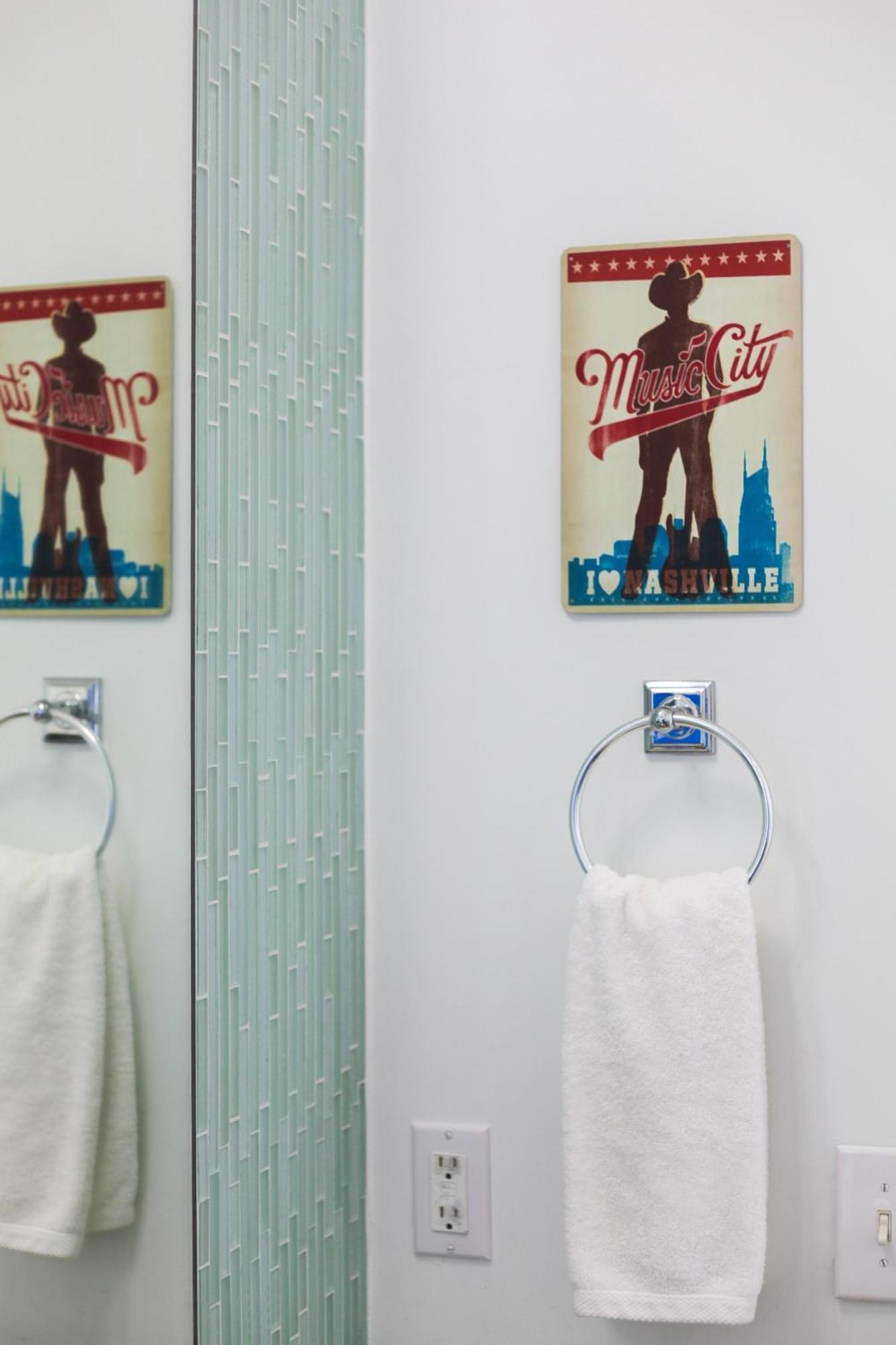 Fabulous Nashvegas Loft Retreat Near Vandy Off West End Mins To Broadway