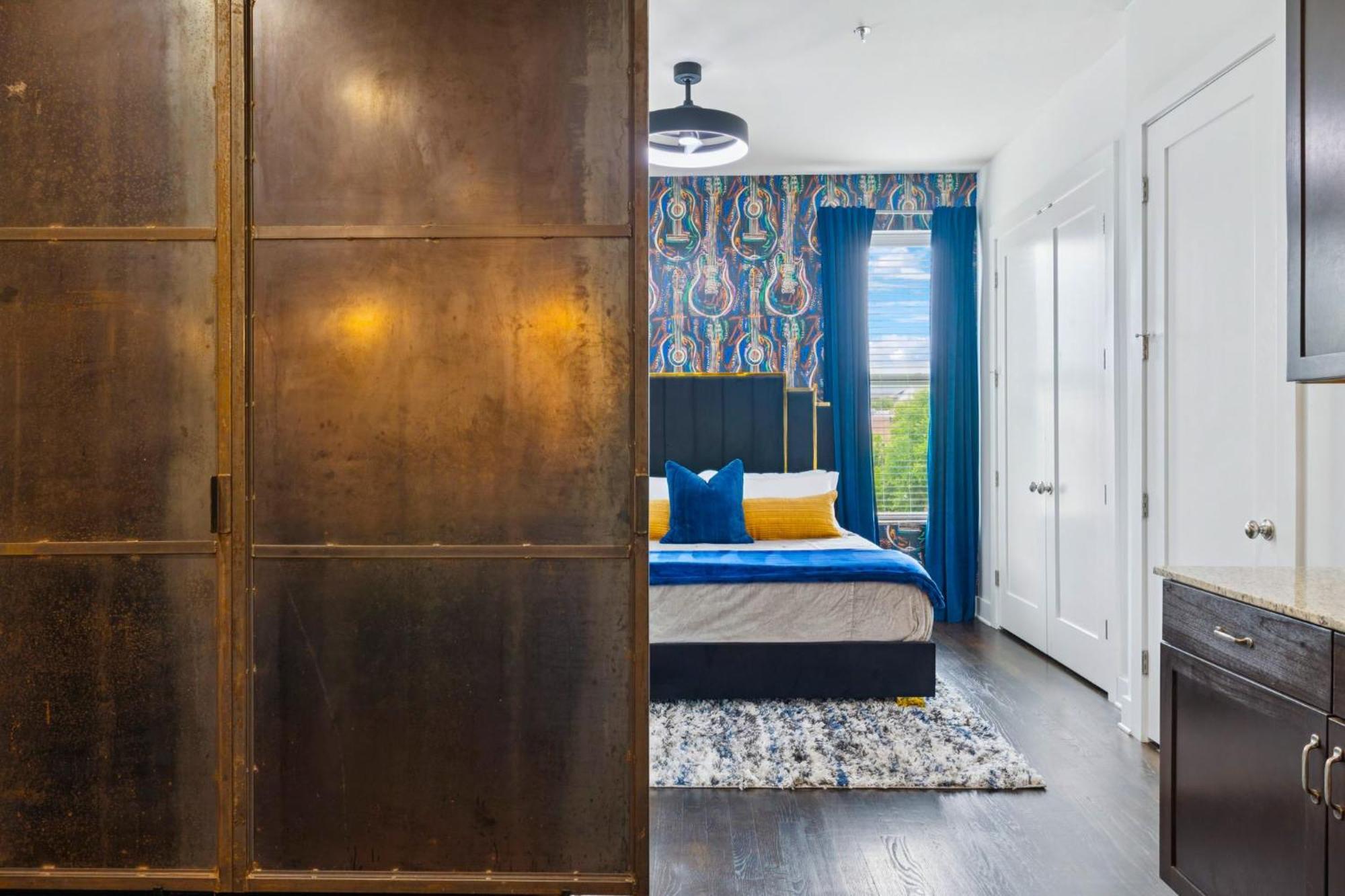 Fabulous Nashvegas Loft Retreat Near Vandy Off West End Mins To Broadway *