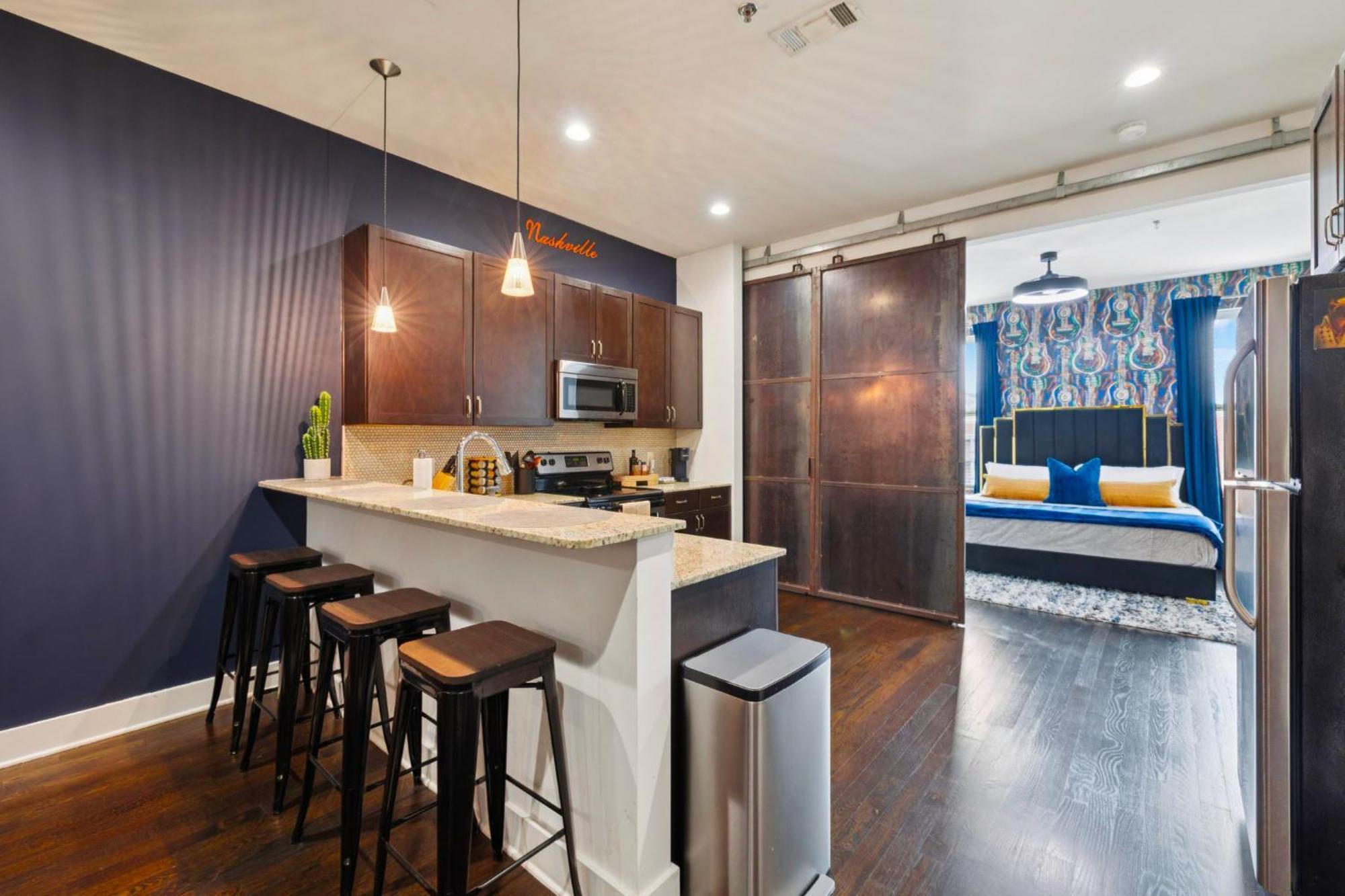 Fabulous Nashvegas Loft Retreat Near Vandy Off West End Mins To Broadway Holiday home *