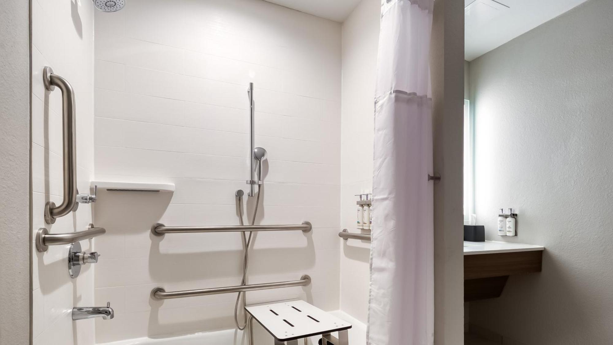 Airport By Ihg Nashville