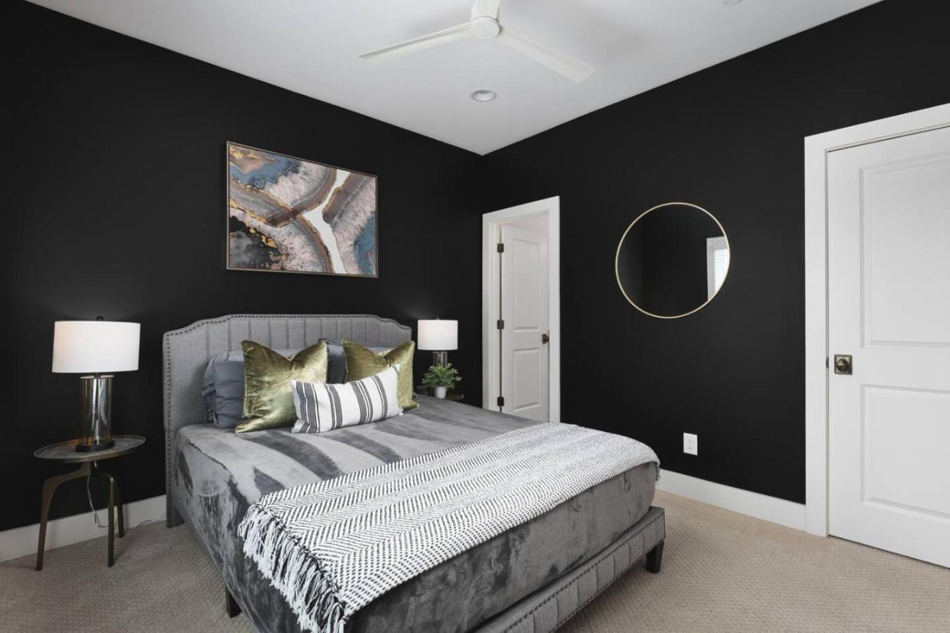 Two Adjacent Homes By 12 South And Belmont That Sleeps 24 * Nashville