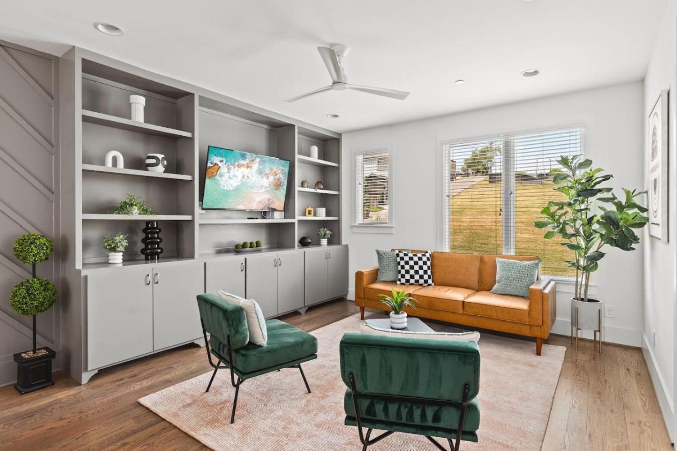 Holiday home Two Adjacent Homes By 12 South And Belmont That Sleeps 24 *