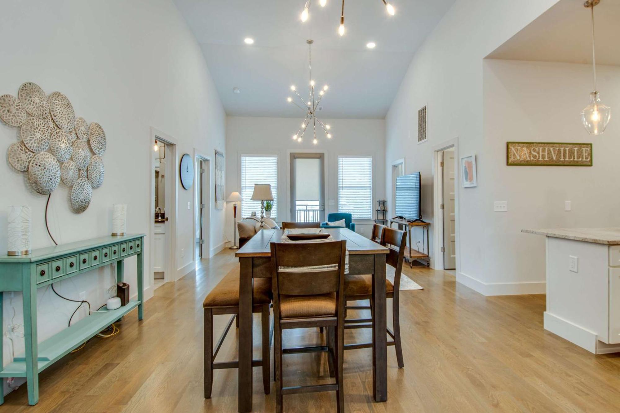 Holiday home Modern Duplex - 1 Mile From Robust Nightlife Nashville