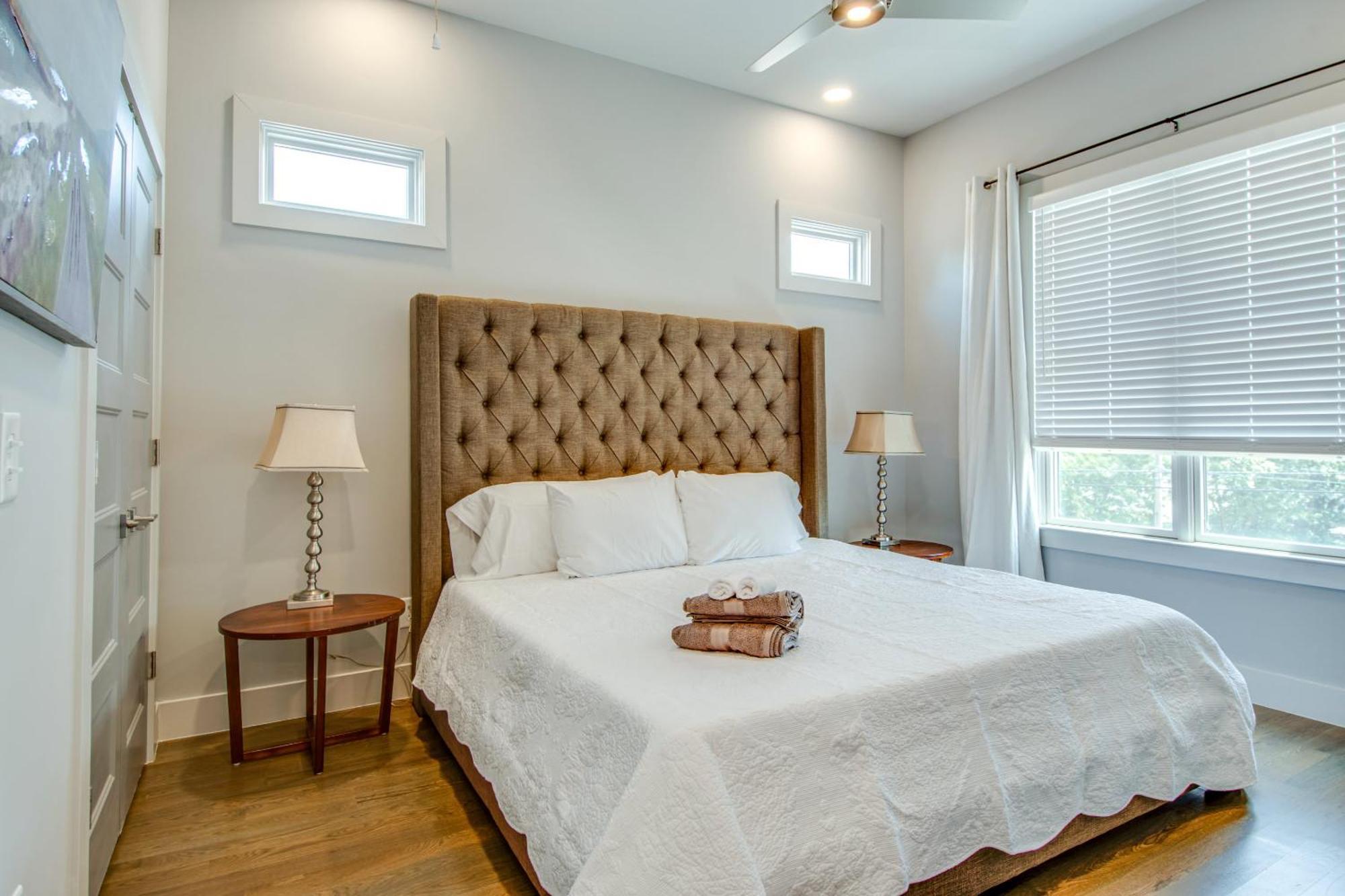 Holiday home Dual - 1 Mile From Dt Nash & Farmers Market *