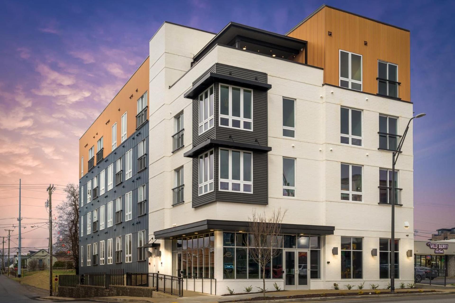 Holiday home Trendy Close To Nissan Stadium *