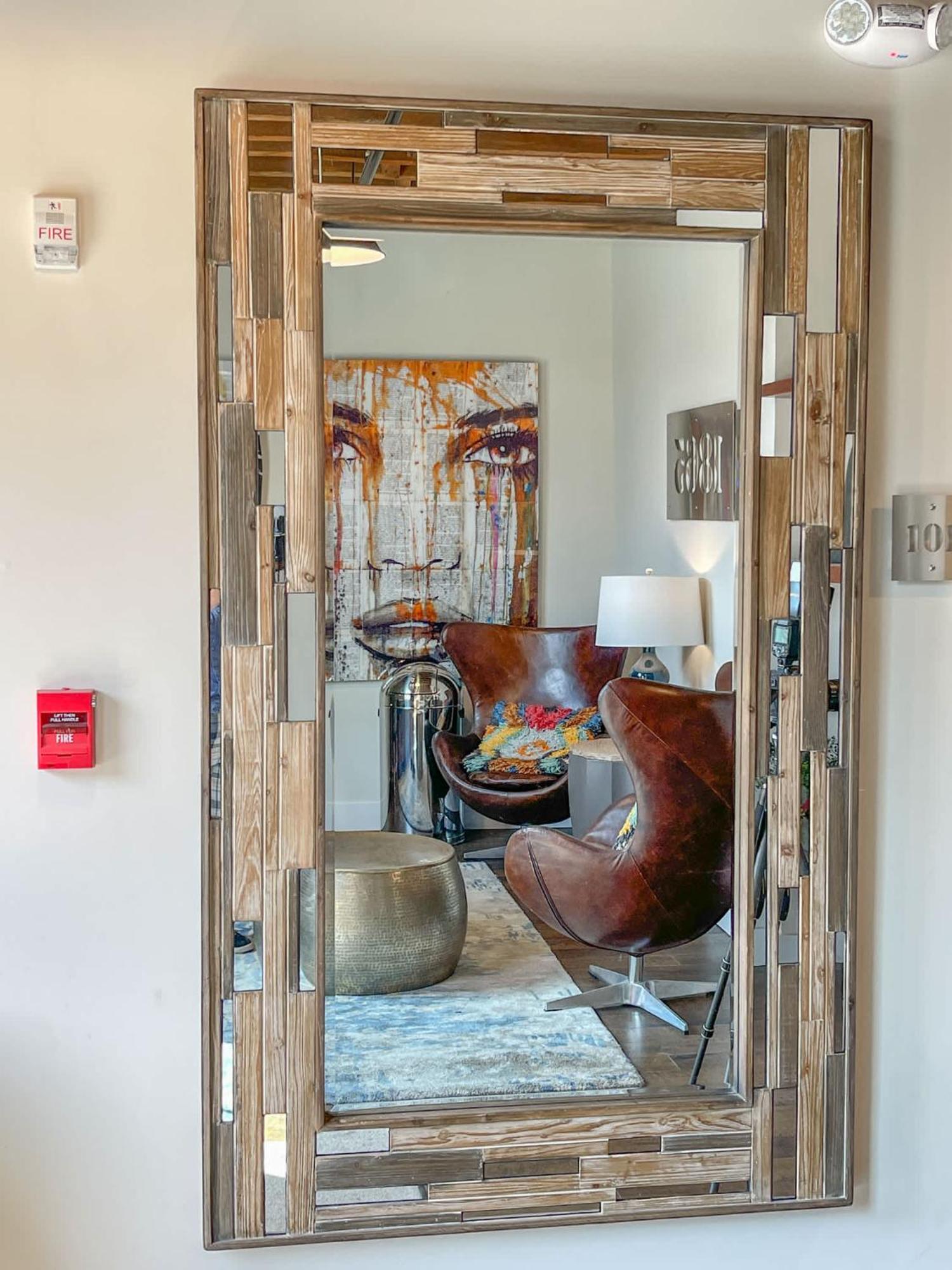 The 1865 Honky Tonk Chic And Luxurious Holiday home *