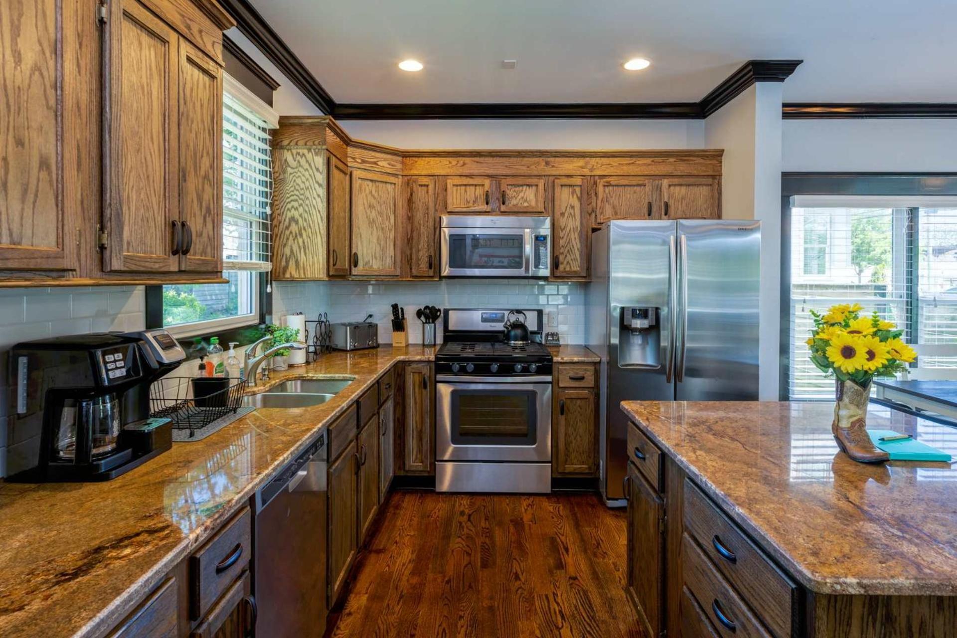 Hello Goodbye - Ultimate Experience Nashville