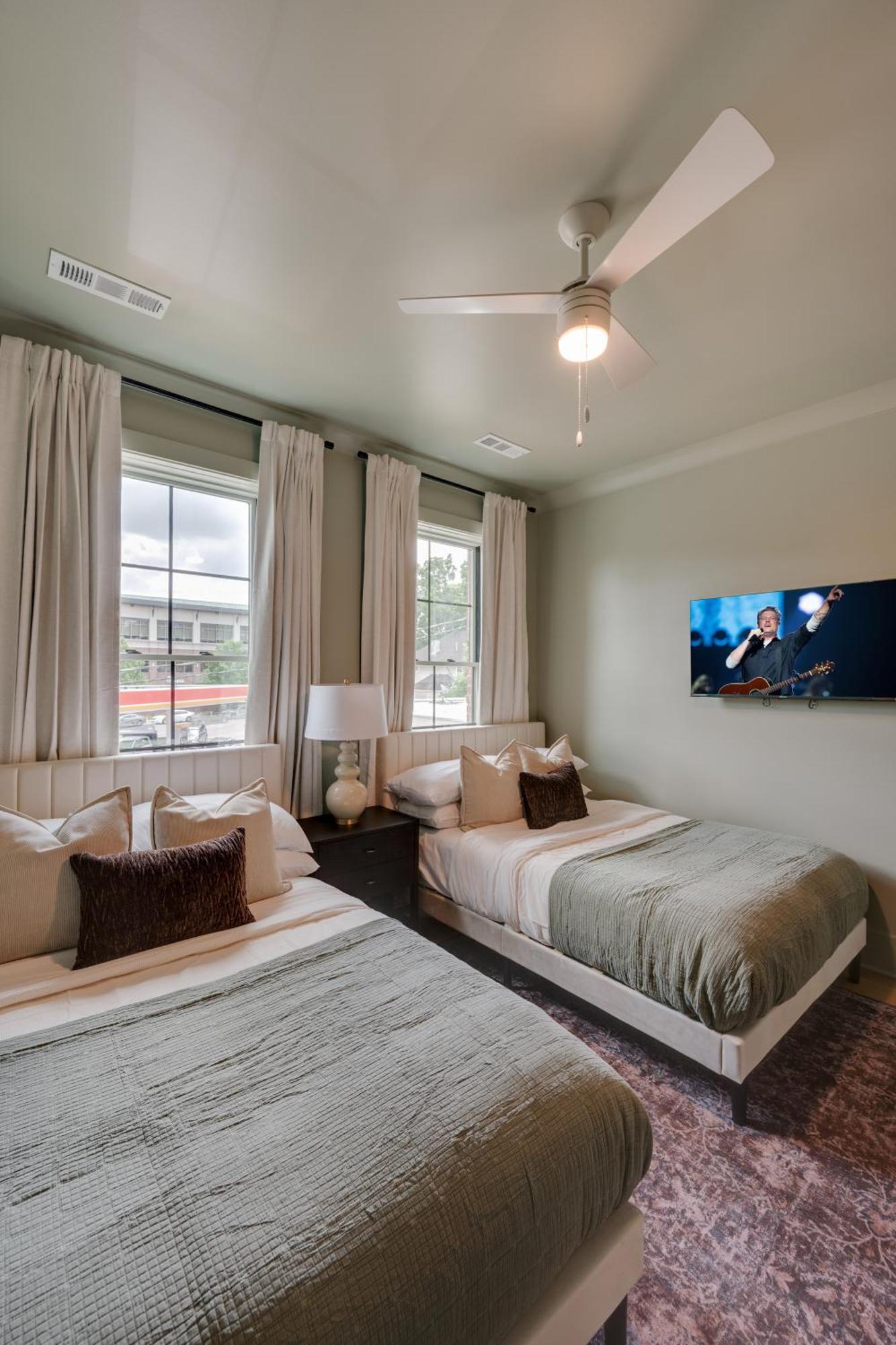 Eclipse - Ultra High End Finishes - Rooftop Patio Holiday home Nashville