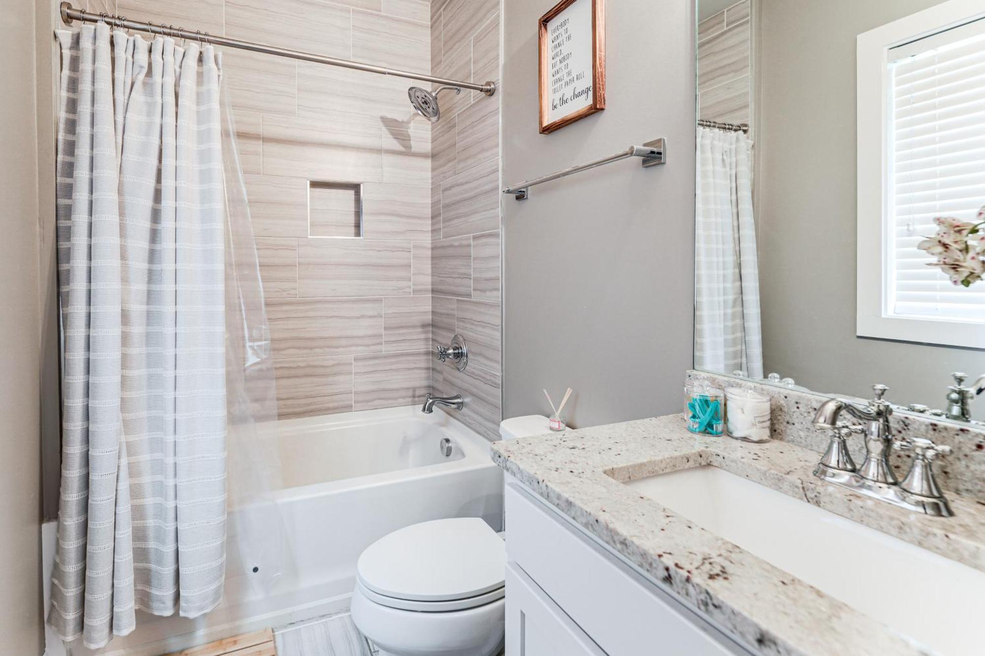 Pet-friendly Abode With Balcony In East Nashville! Holiday home *
