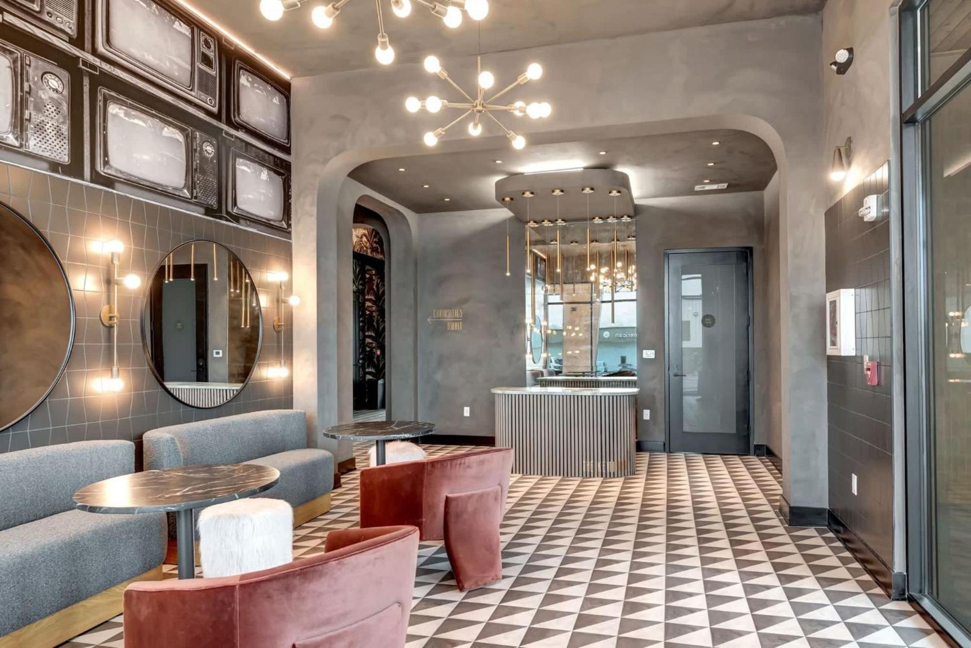 Apartment Penthouse View Flat Modern Design With Balcony Nashville