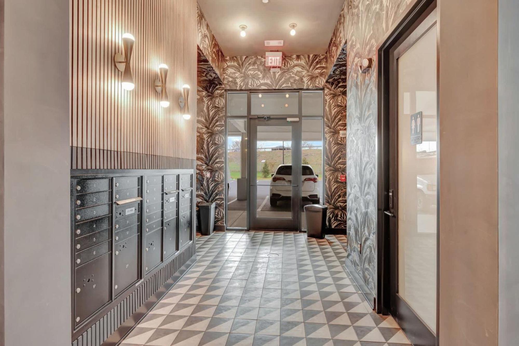 Penthouse View Flat Modern Design With Balcony Apartment Nashville