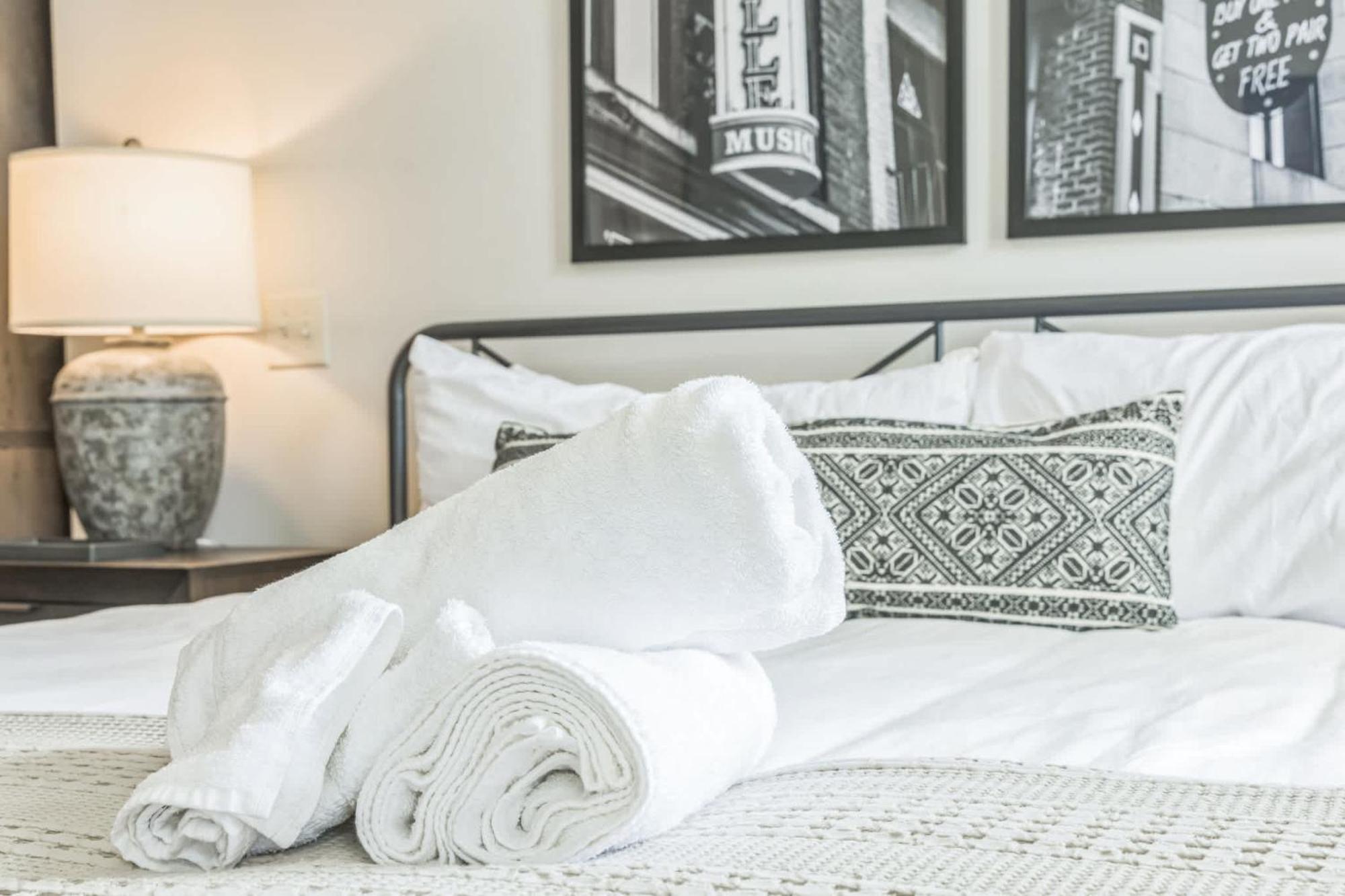 Chic For 4 Near West End Holiday home Nashville