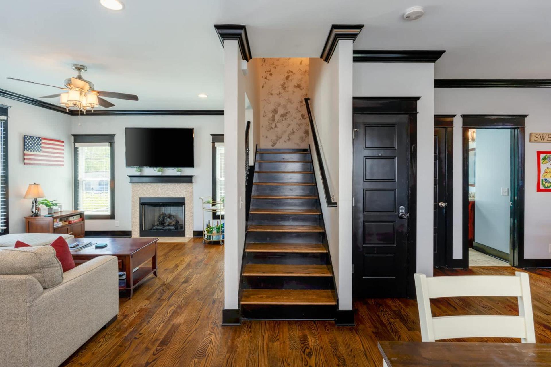 Hello Goodbye - Ultimate Experience * Nashville