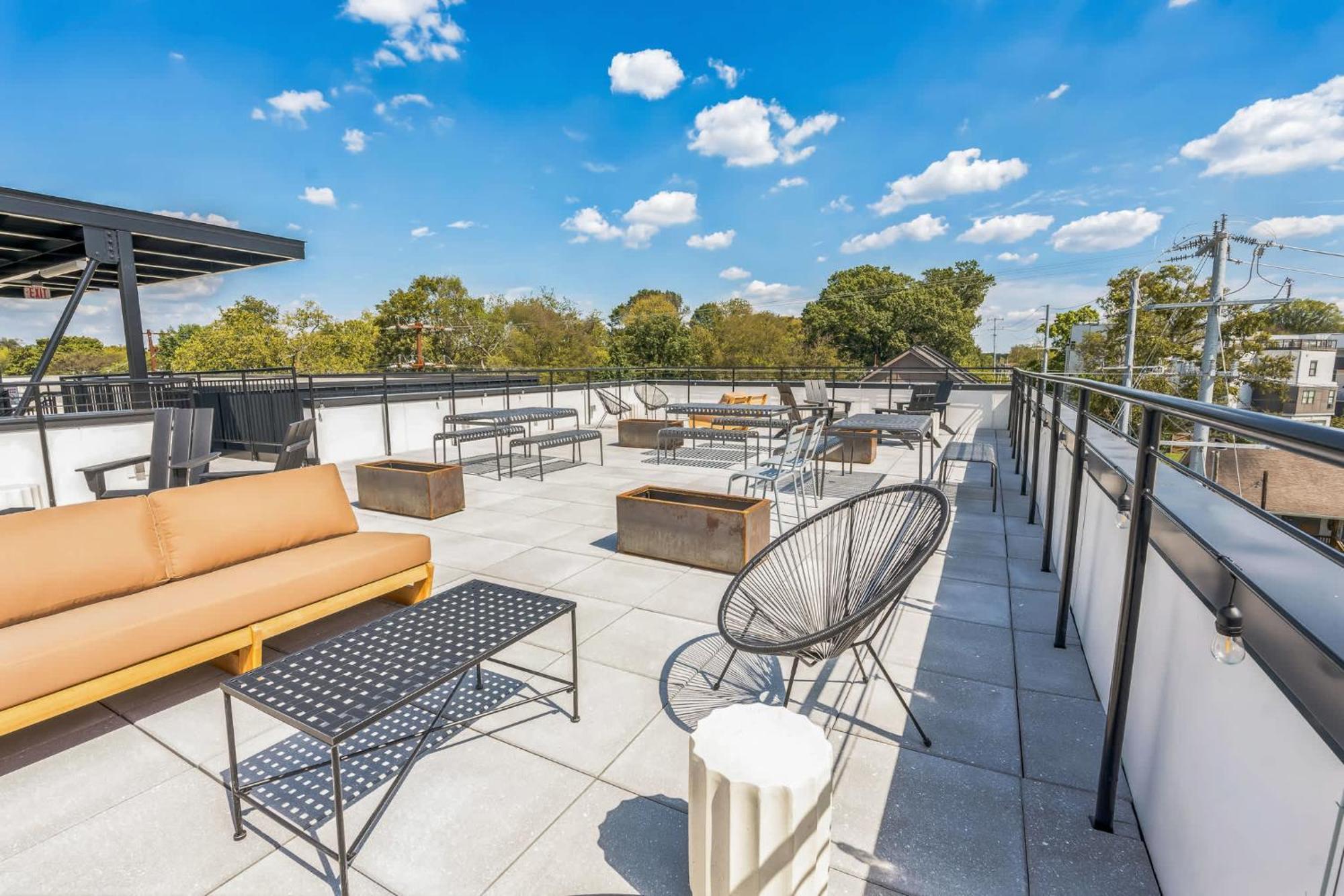 Beautiful - Walkable - Sleeps 10 Holiday home Nashville