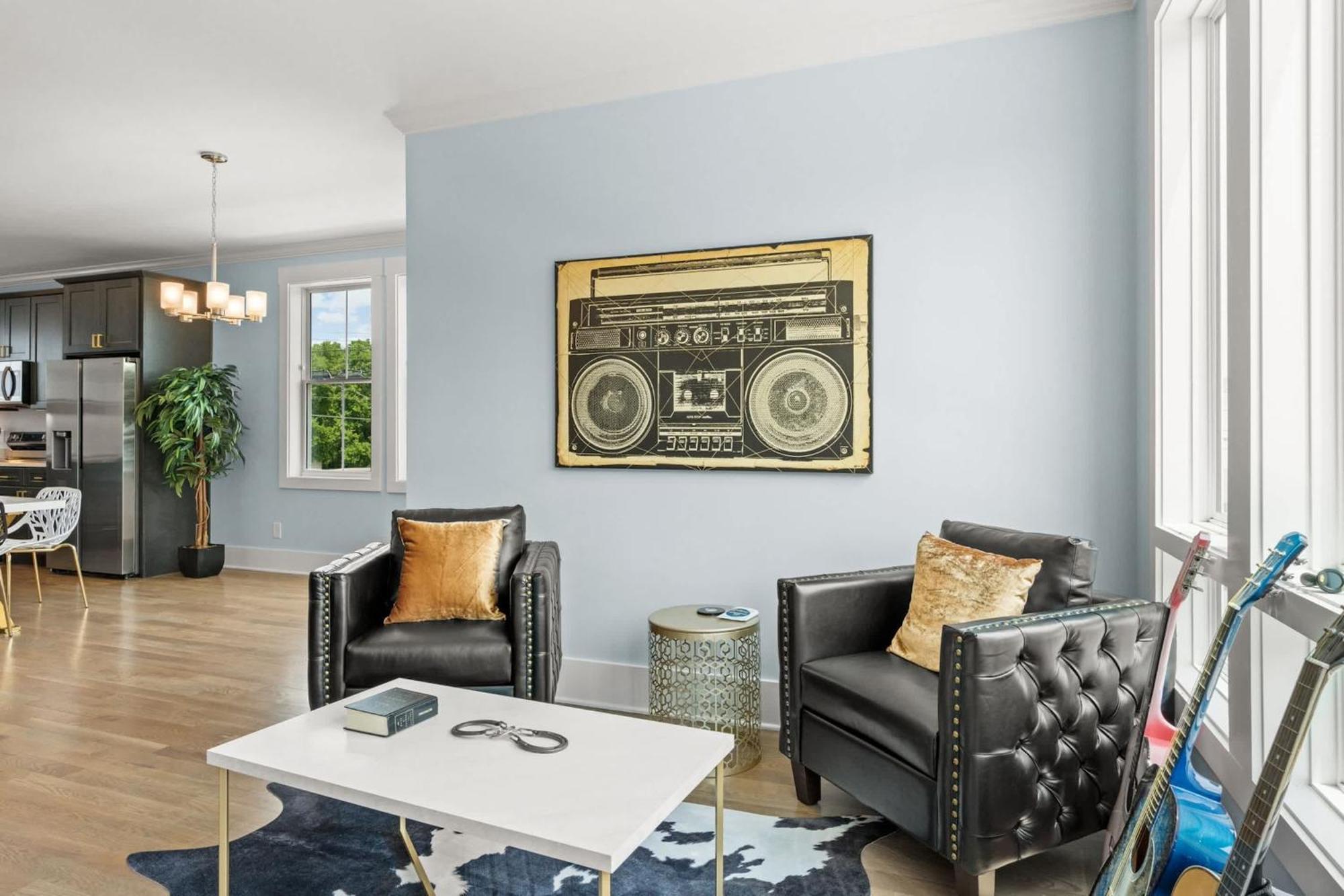 Holiday home Chic Townhome For 8 W Rooftop