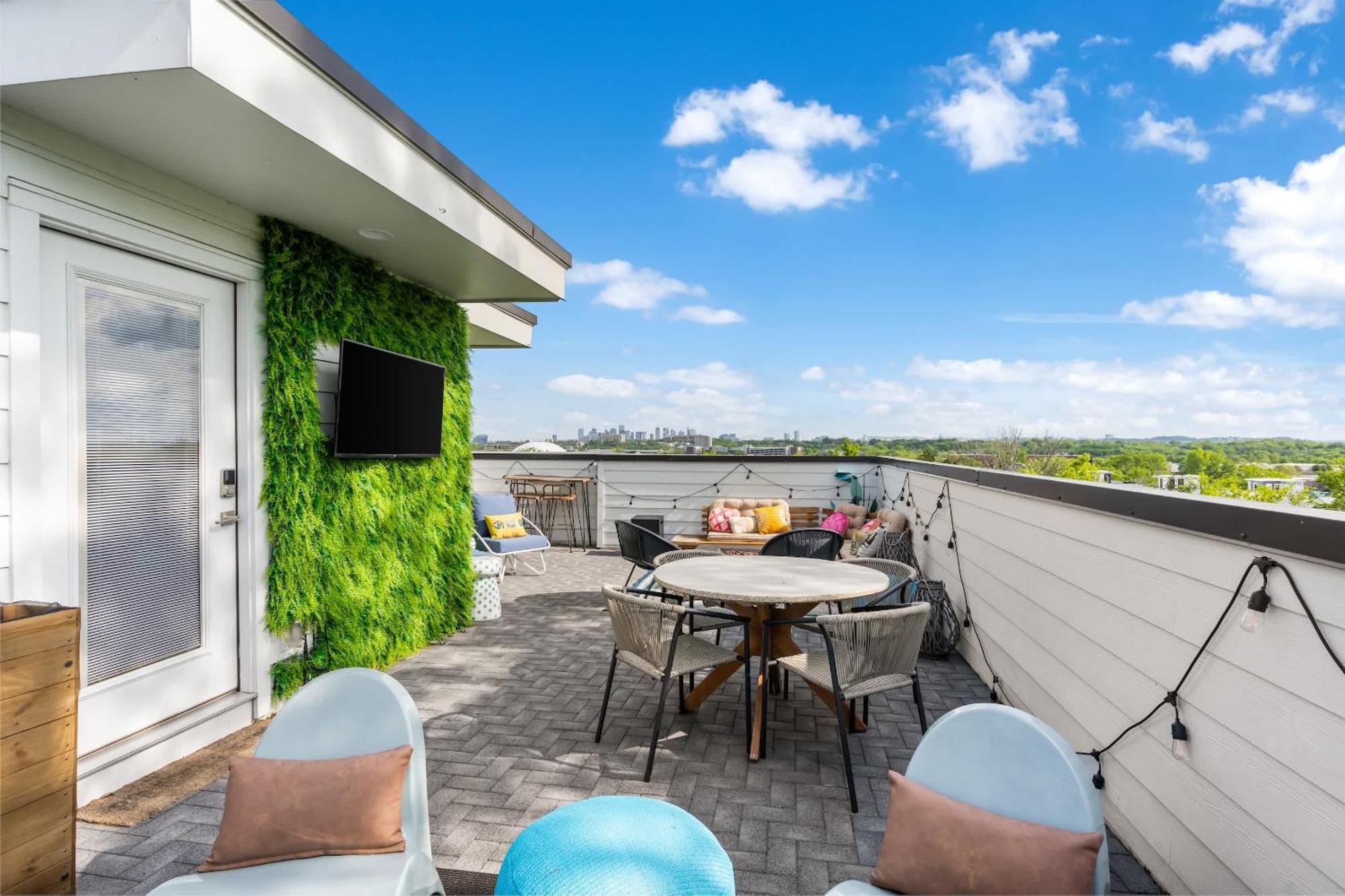 Boho Townhome For 12 Close To Dt Holiday home *