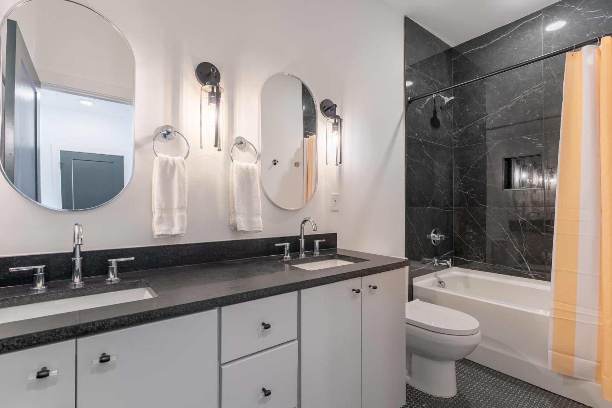 Ophelia & Owen At The Lucy By Local