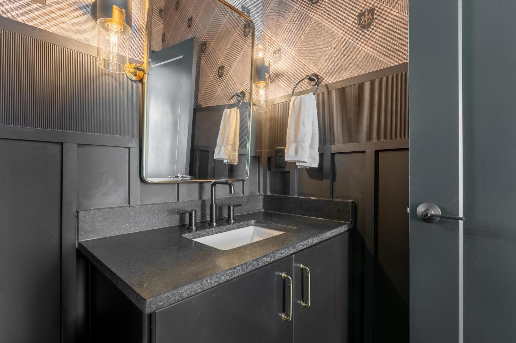 Ophelia & Owen At The Lucy By Local * Nashville