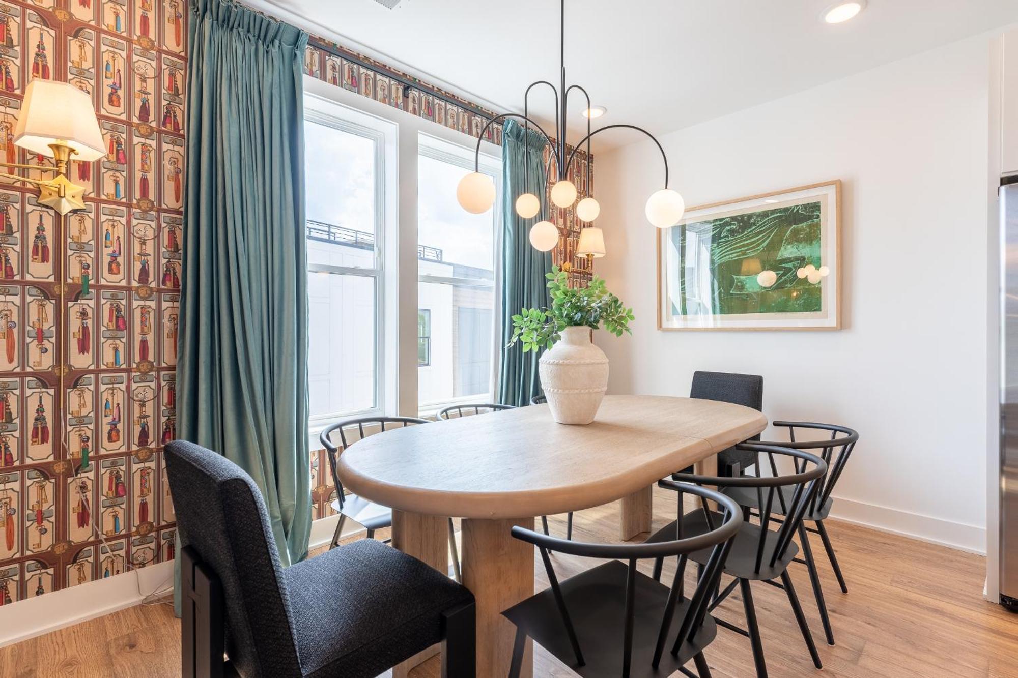 Ophelia & Owen At The Lucy By Local Holiday home Nashville