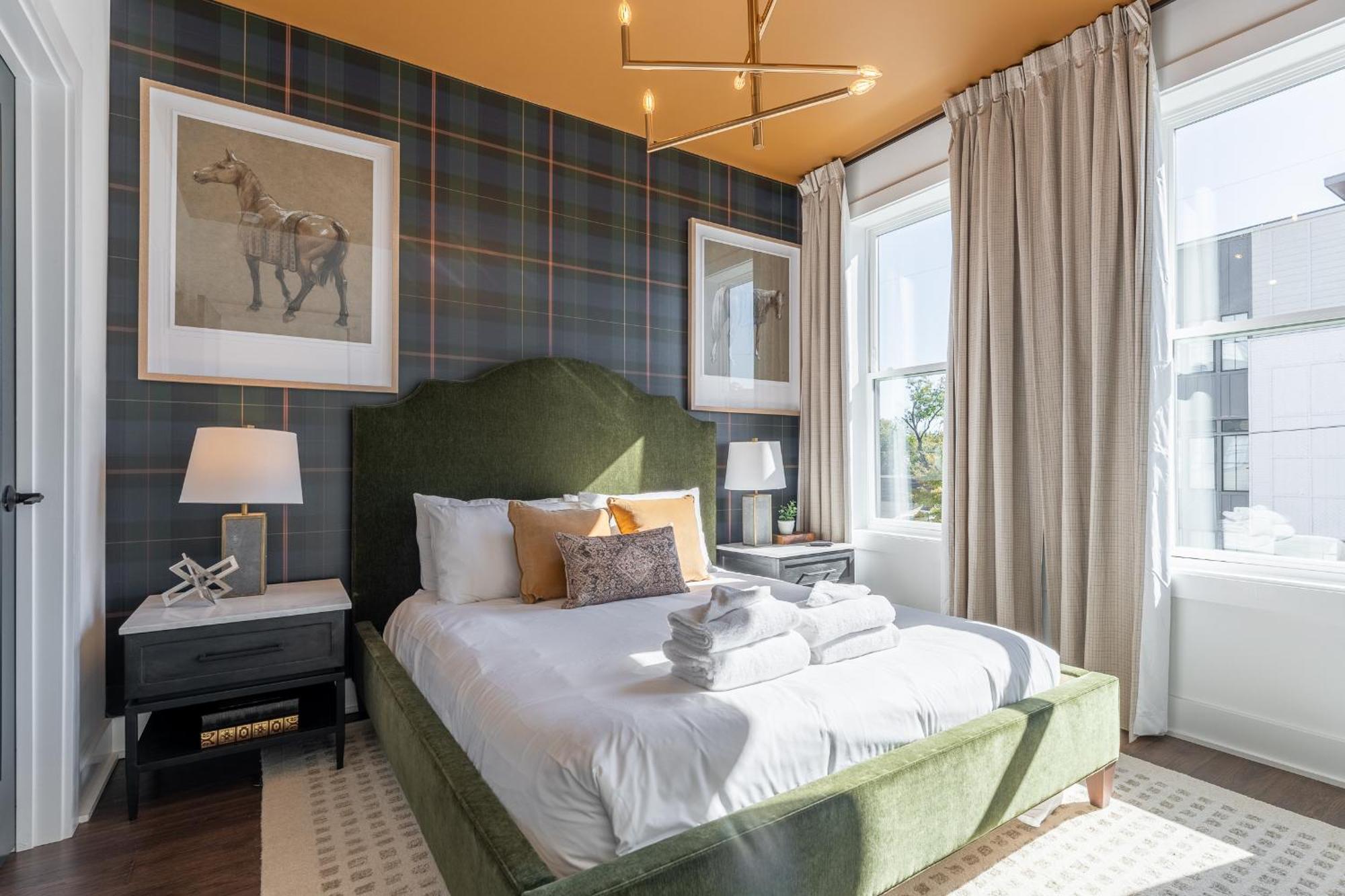 Mira & Milo At The Lucy By Local Holiday home *