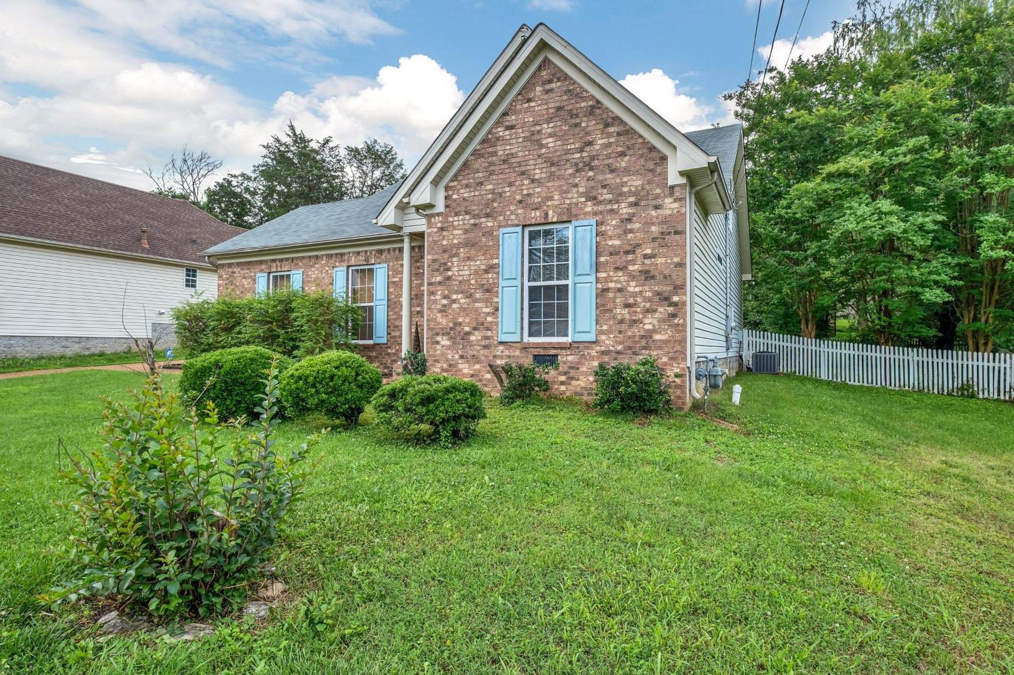 Holiday home 18 Mi To With Dedicated Workspace Nashville