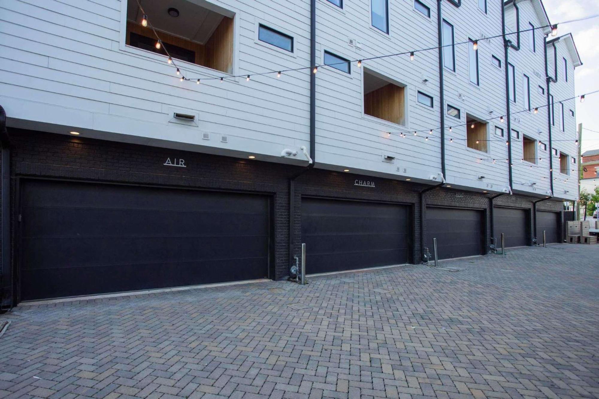 Holiday home Charm Near Broadway In Walkable 8th Ave S Nashville