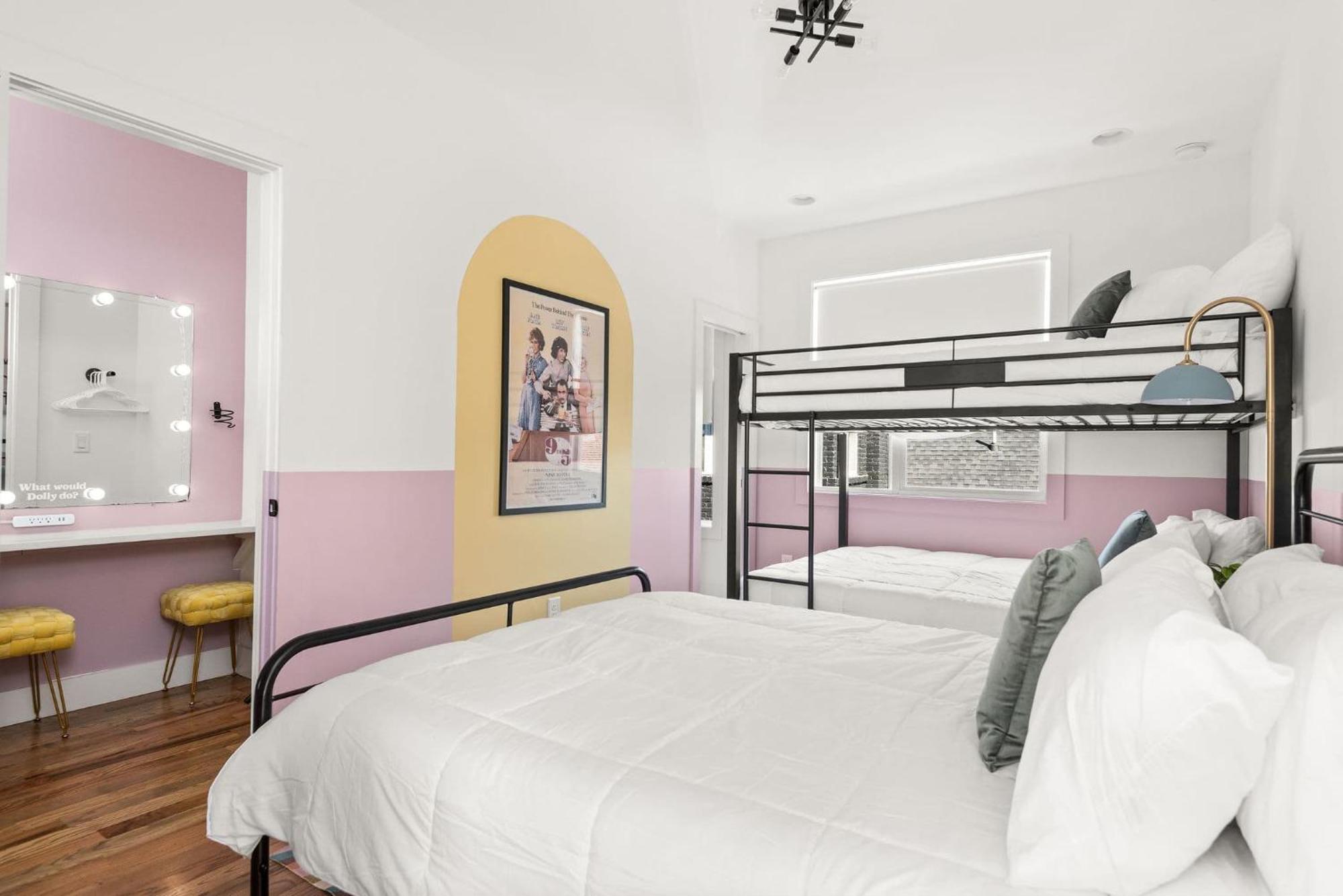 Holiday home The Dolly House 8br Sleeps 24 5min To Dt Nashville